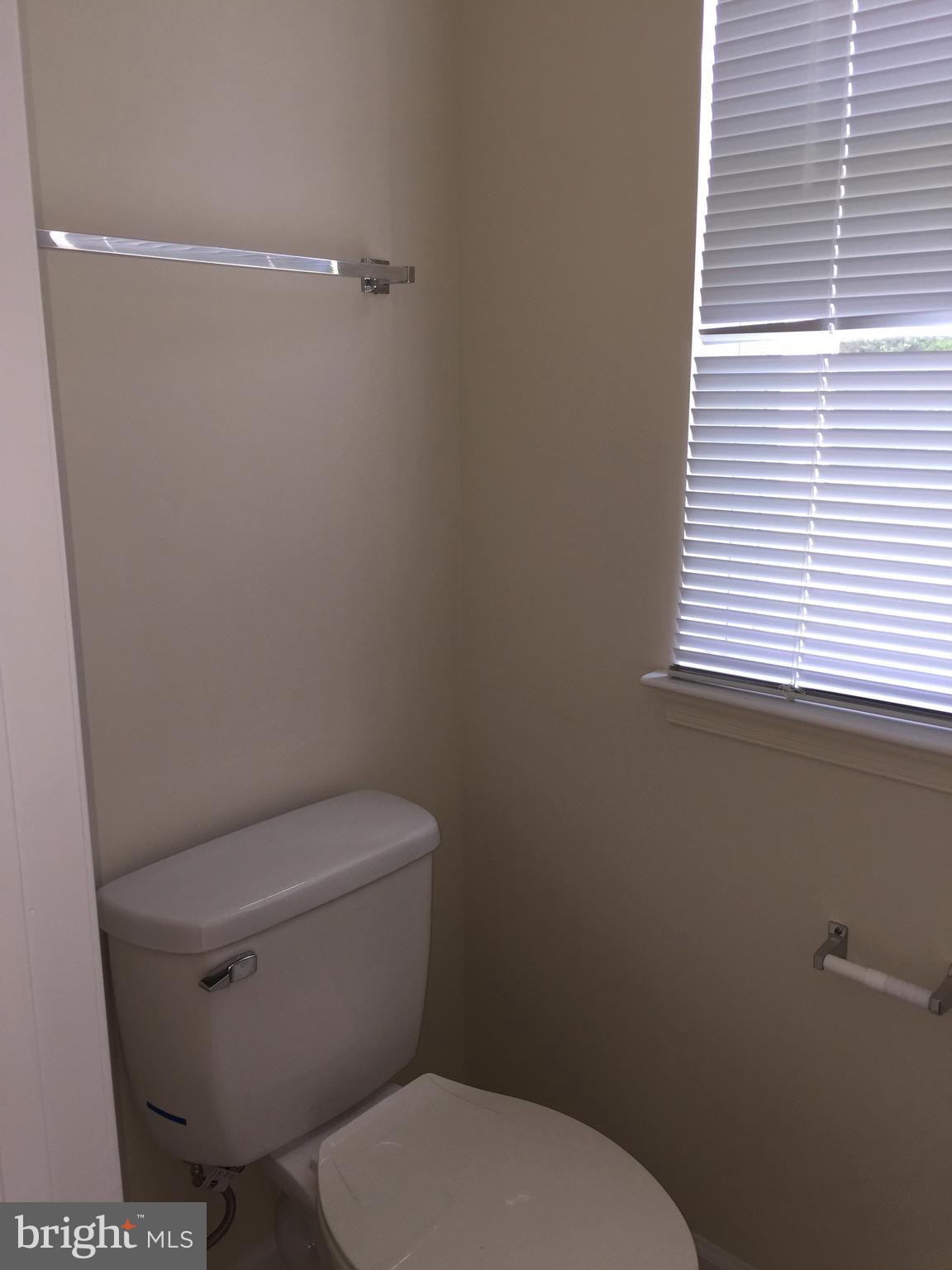 SEVEN OAKS - Residential Lease