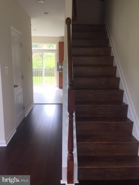 SEVEN OAKS - Residential Lease