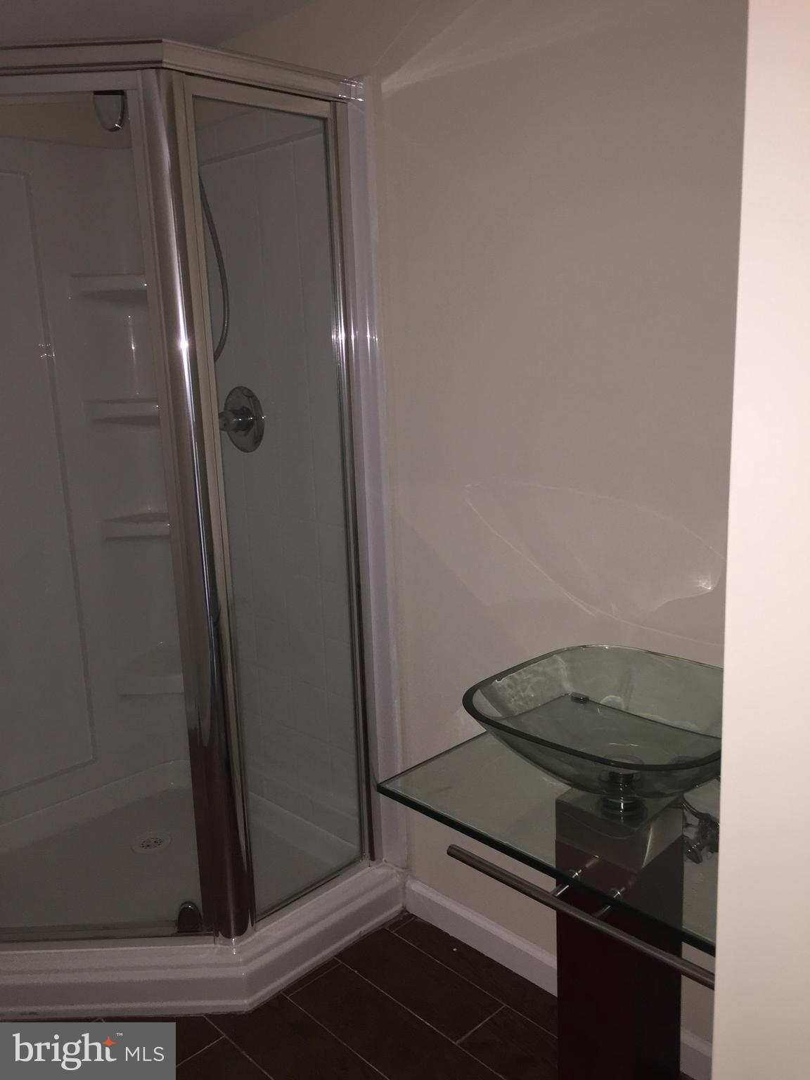 SEVEN OAKS - Residential Lease