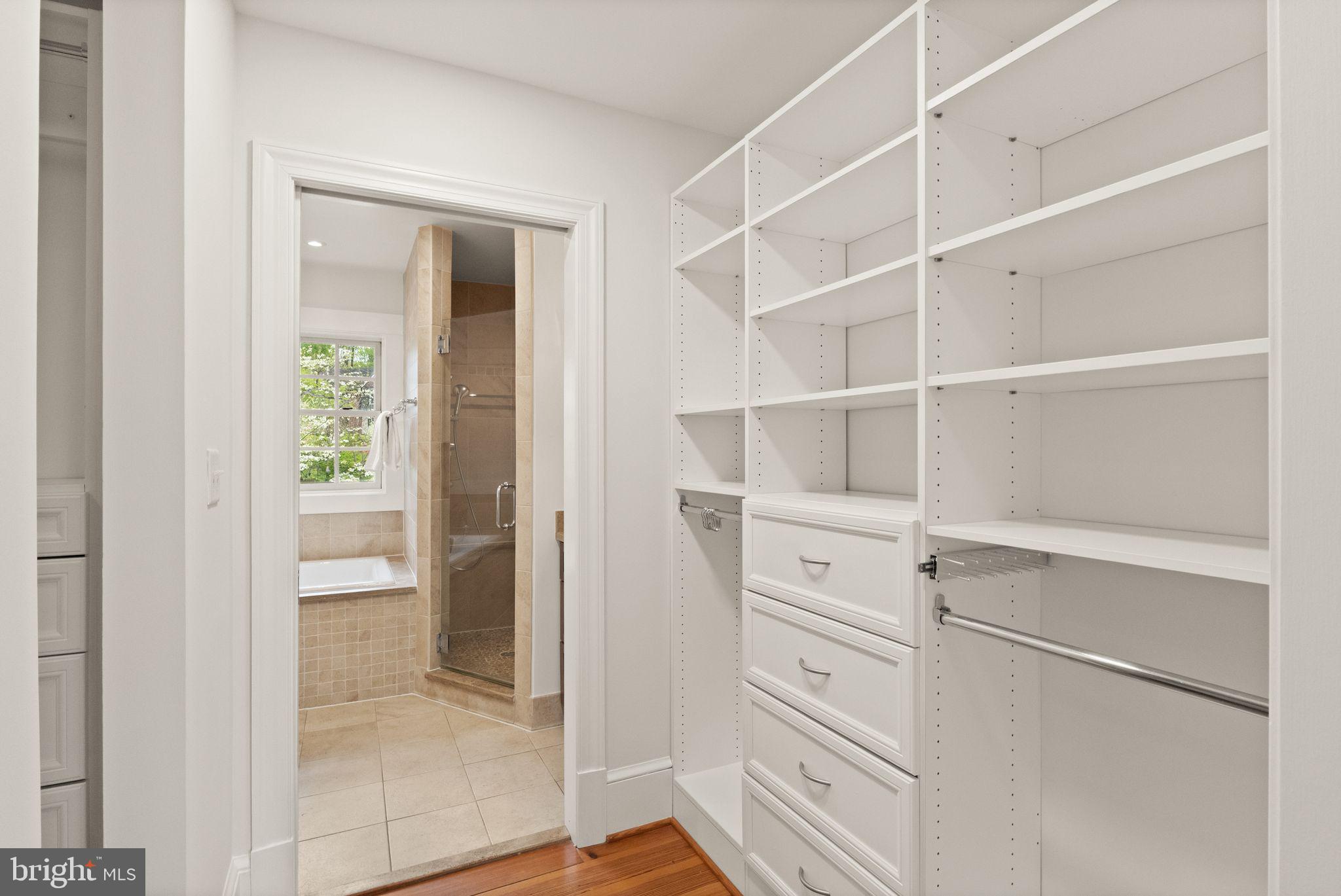 BEVERLY HILLS - Residential