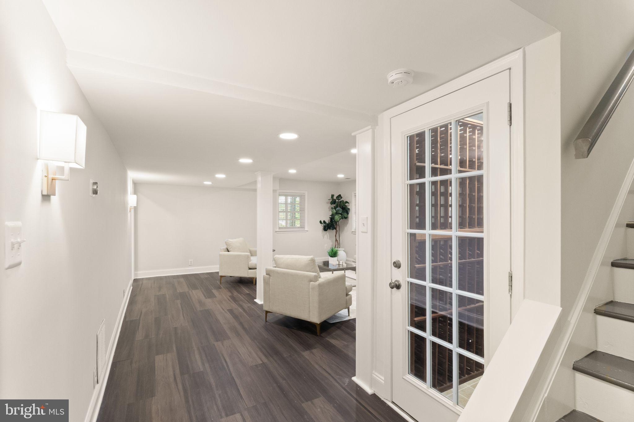 BEVERLY HILLS - Residential