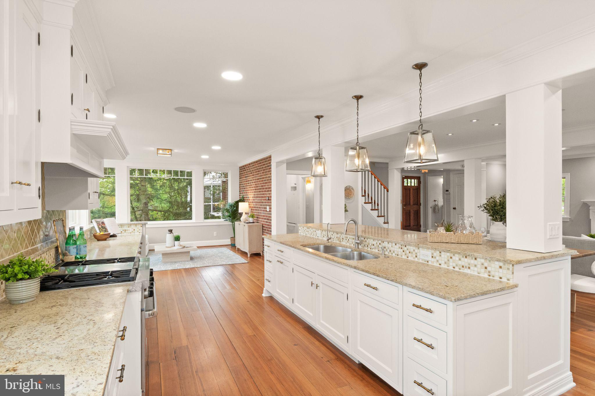 BEVERLY HILLS - Residential