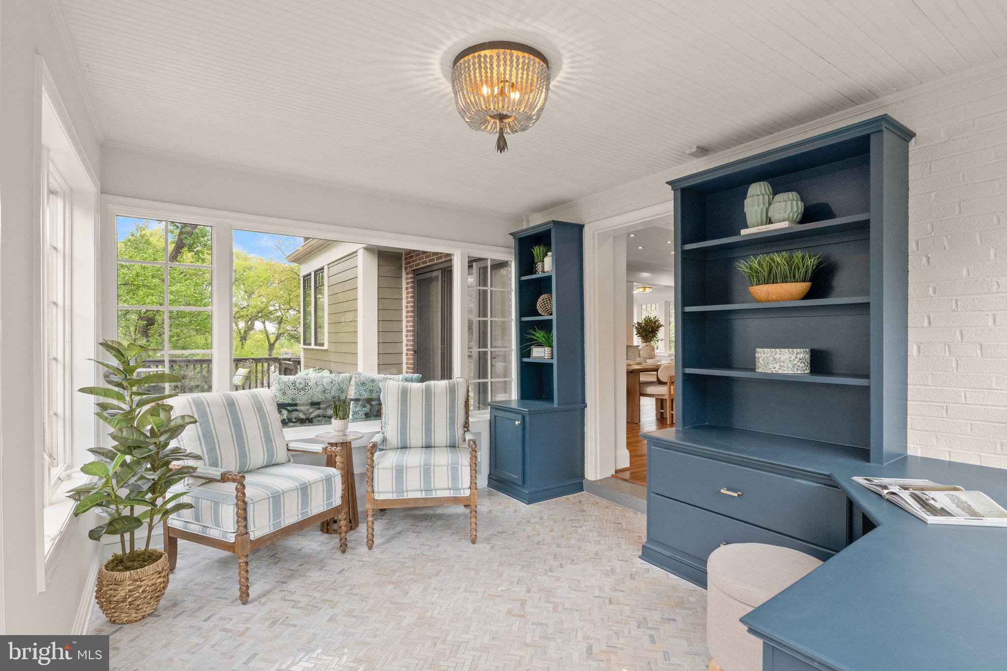 BEVERLY HILLS - Residential