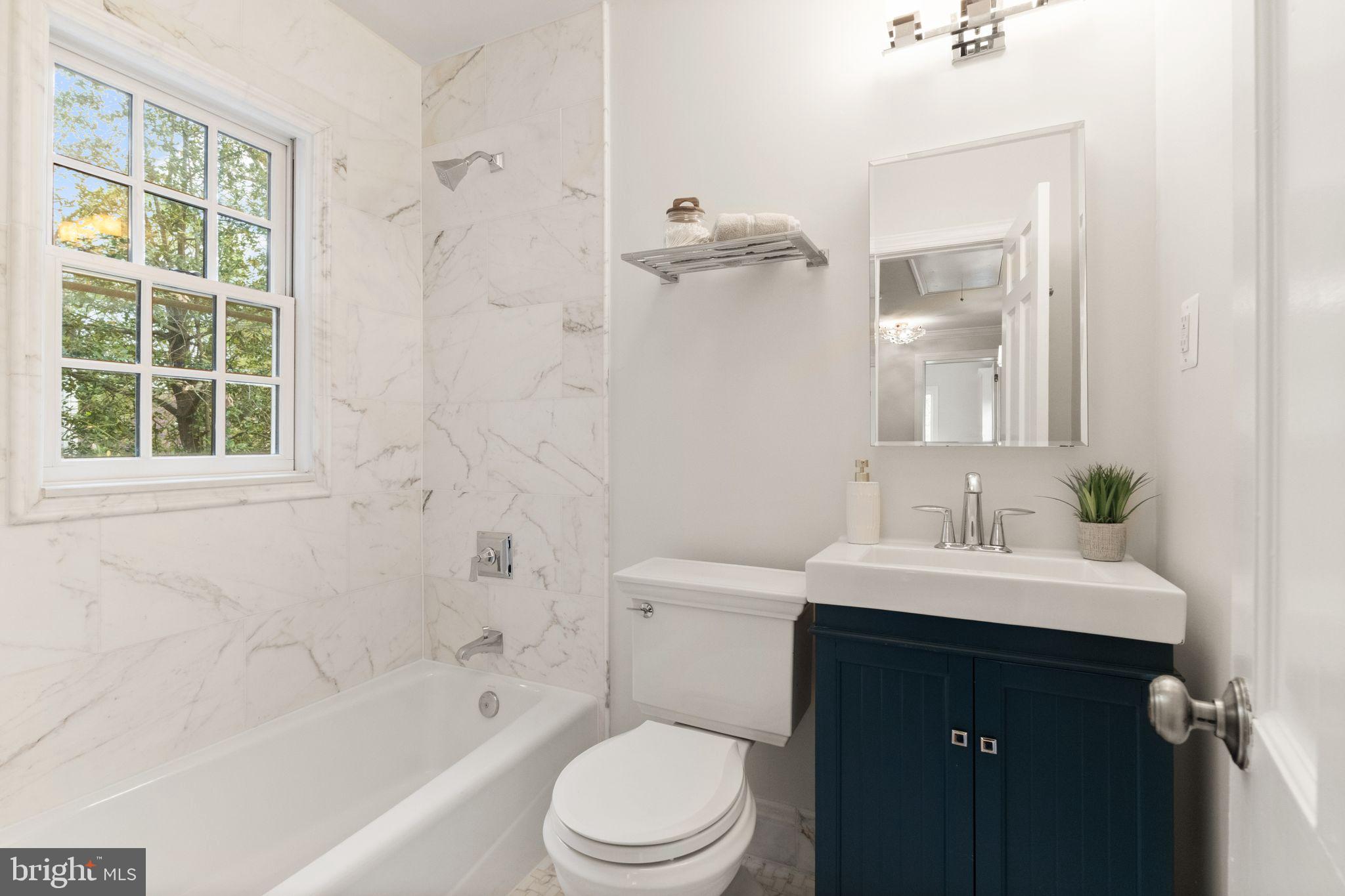 BEVERLY HILLS - Residential