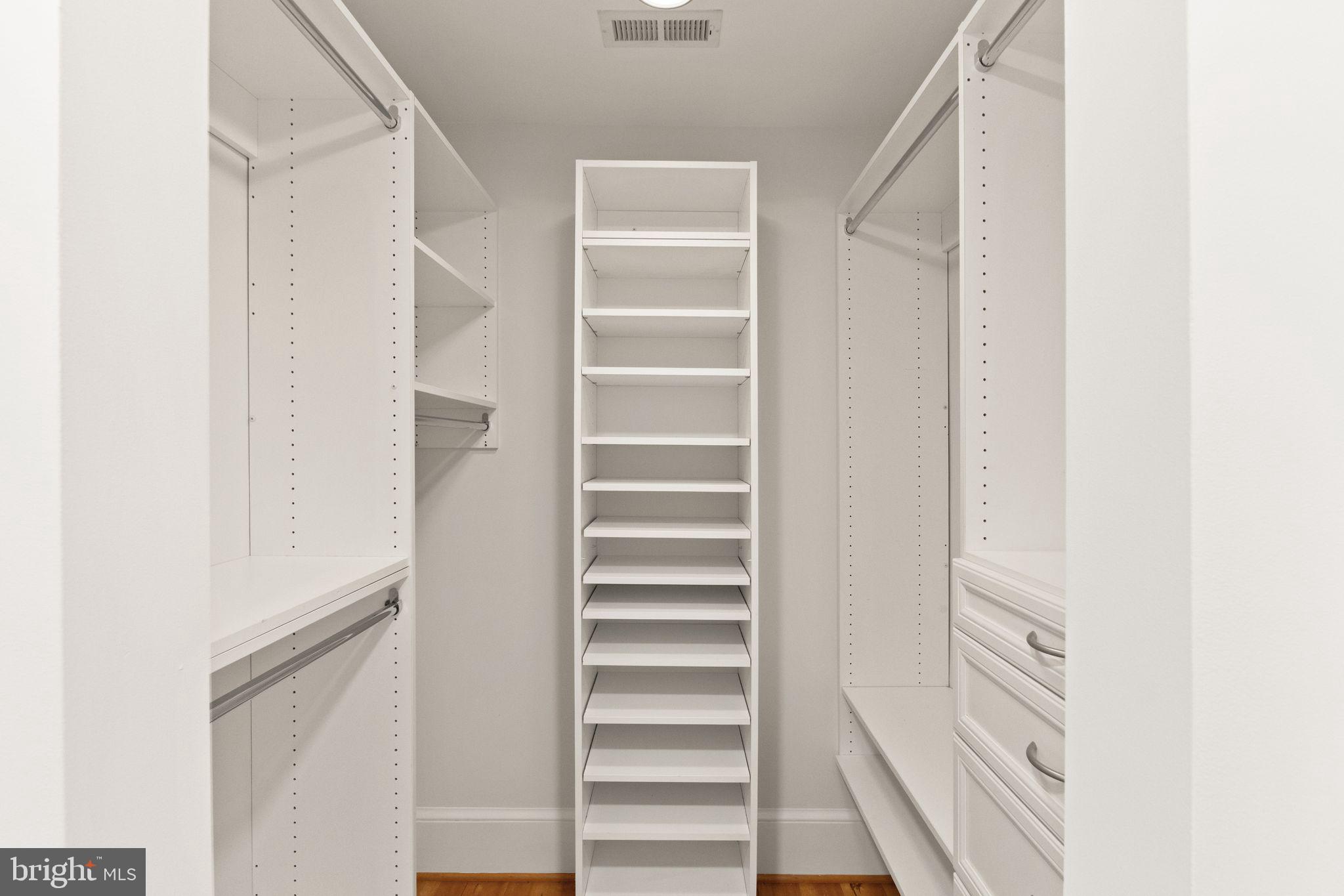 BEVERLY HILLS - Residential