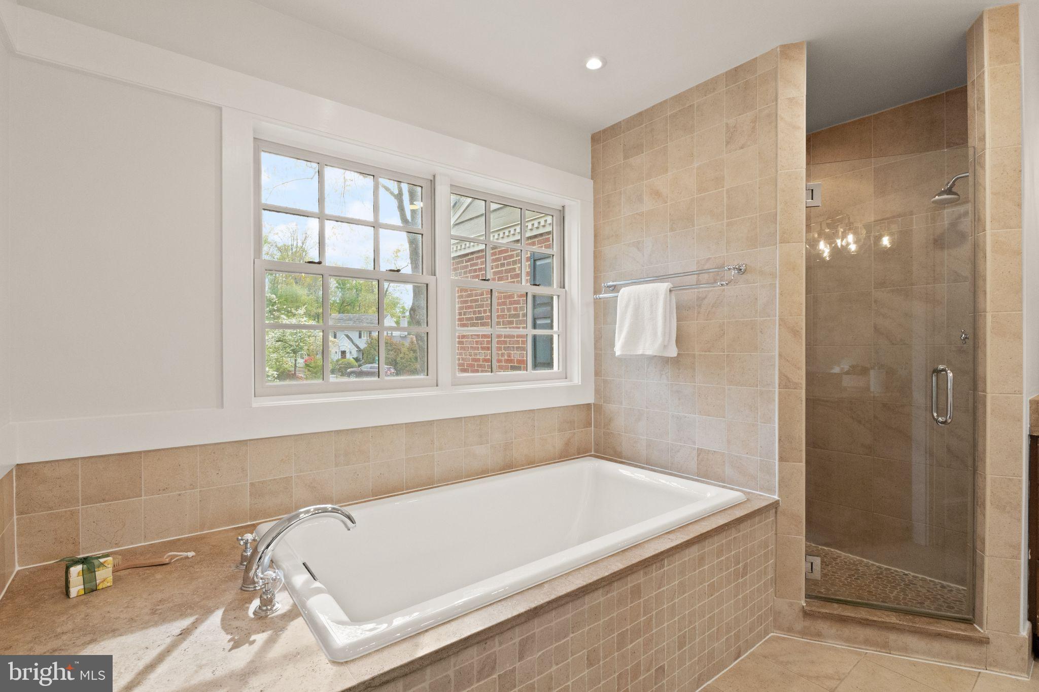 BEVERLY HILLS - Residential