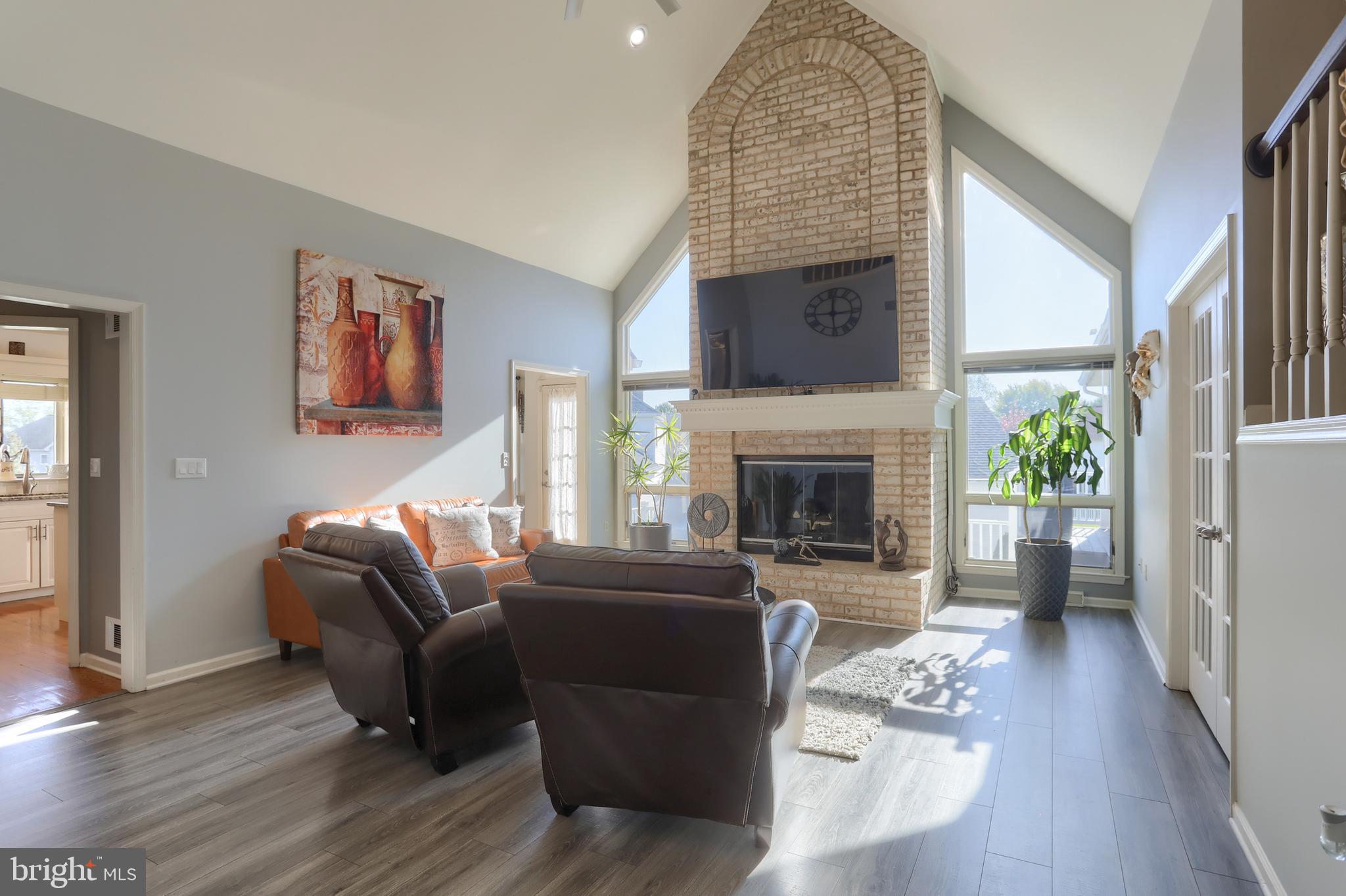 FOREST HILLS - Residential