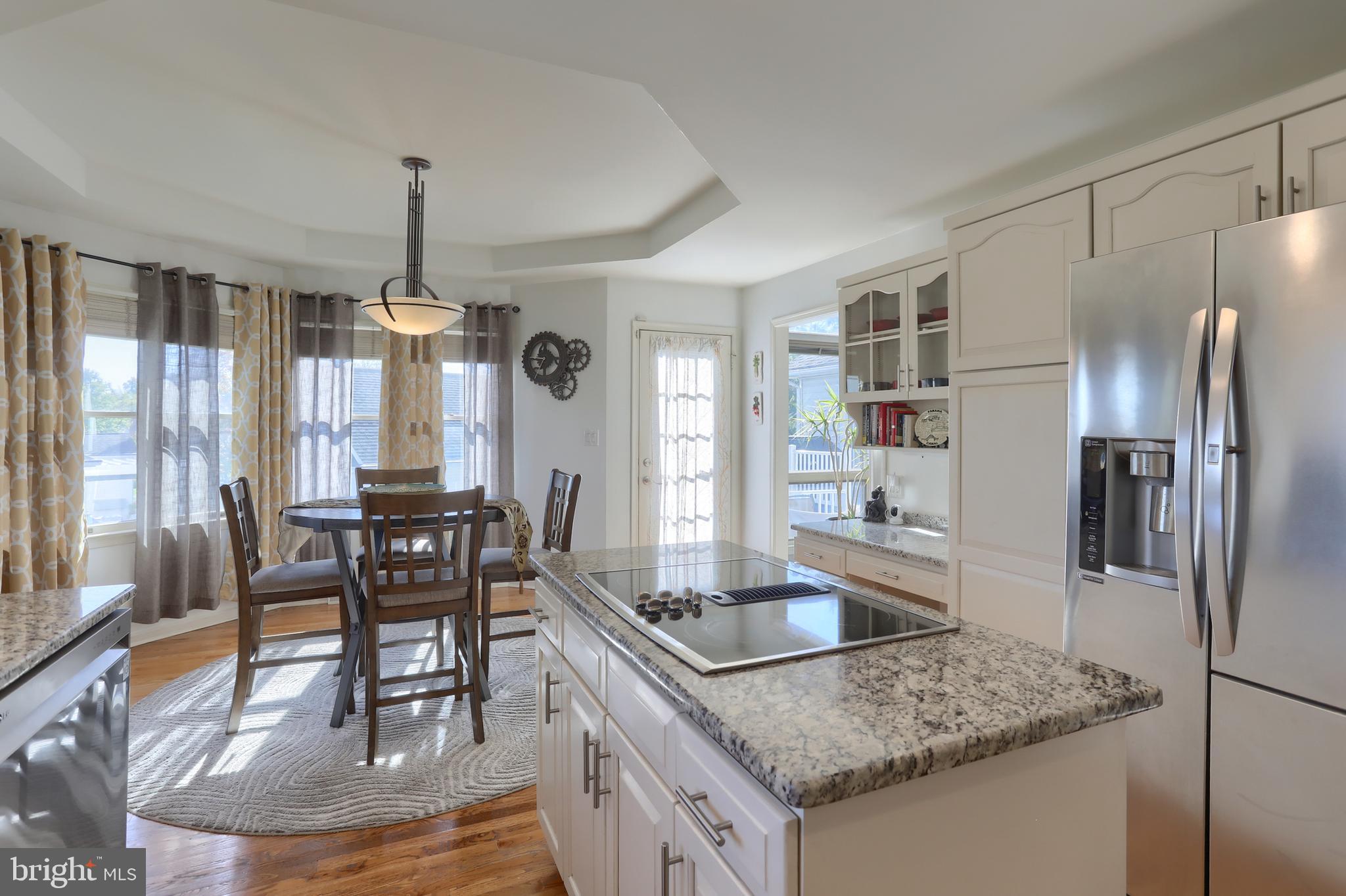 FOREST HILLS - Residential