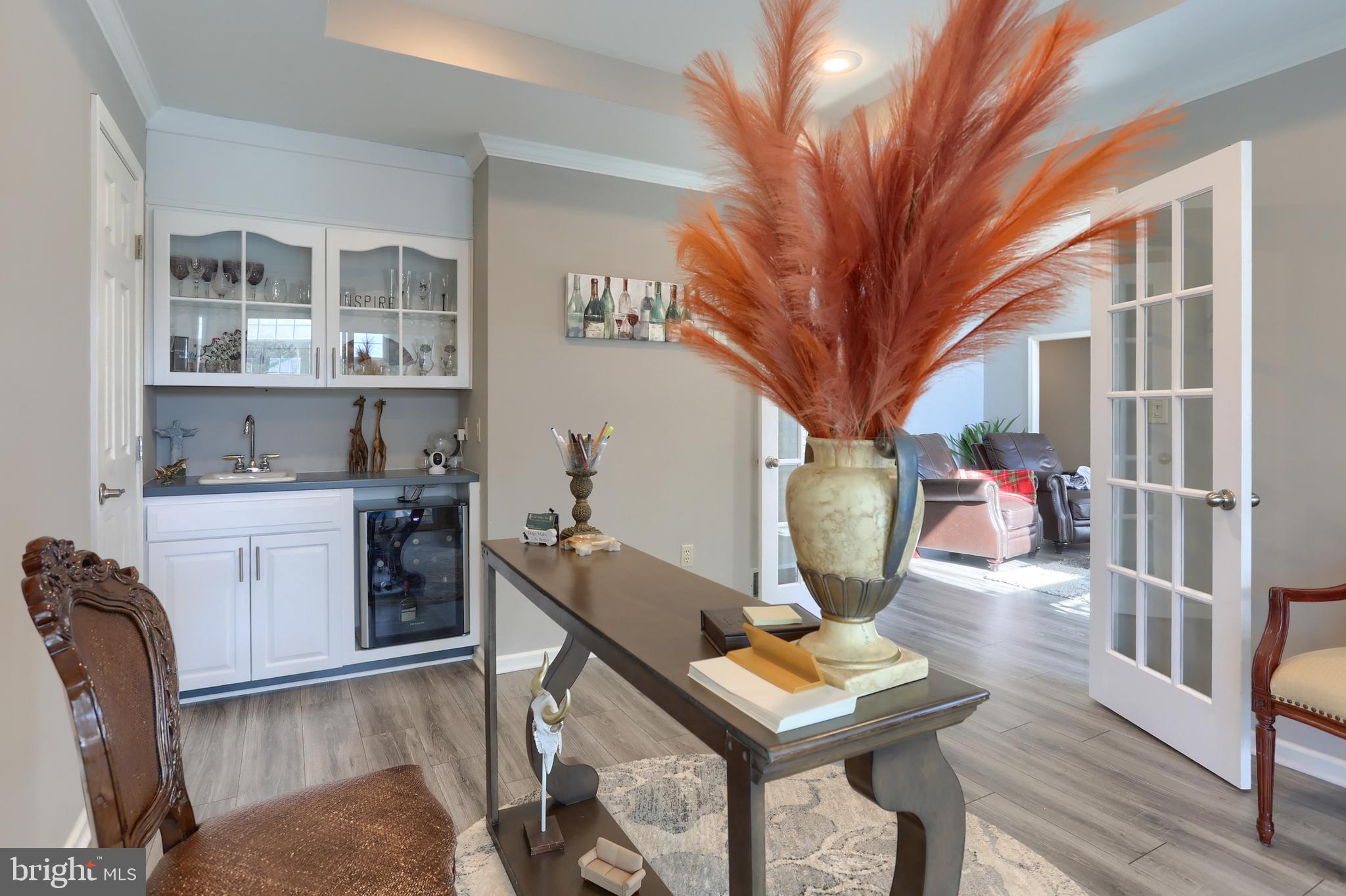 FOREST HILLS - Residential