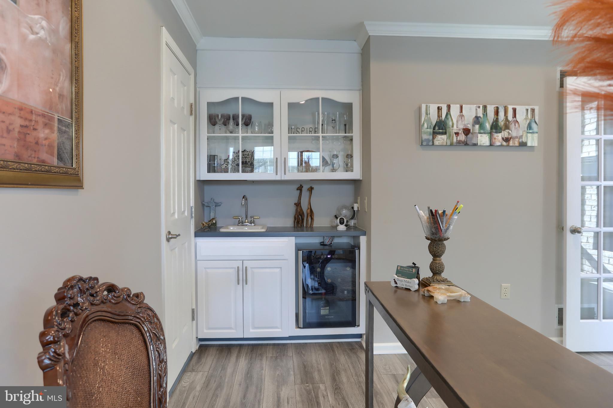 FOREST HILLS - Residential