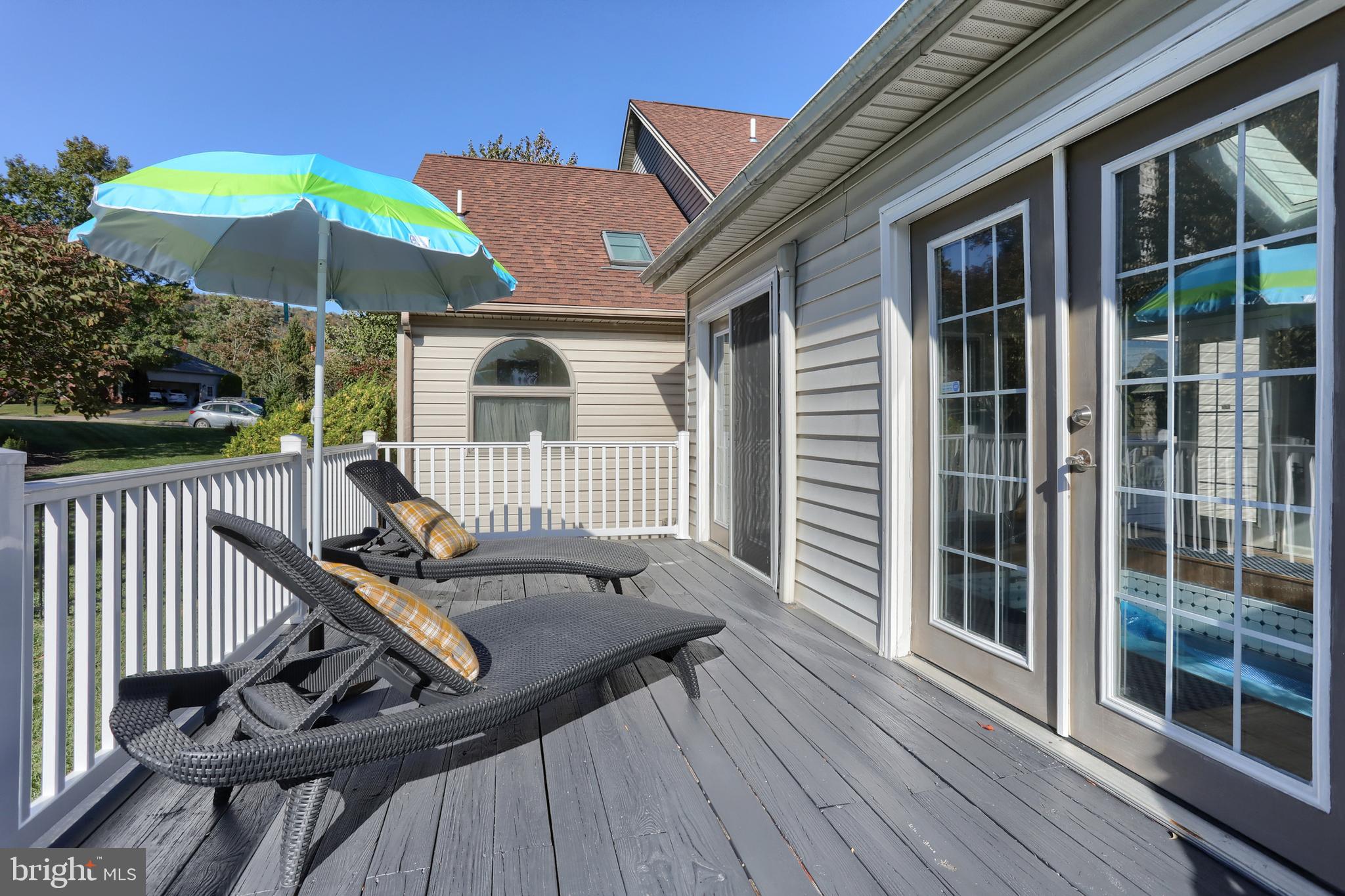 FOREST HILLS - Residential