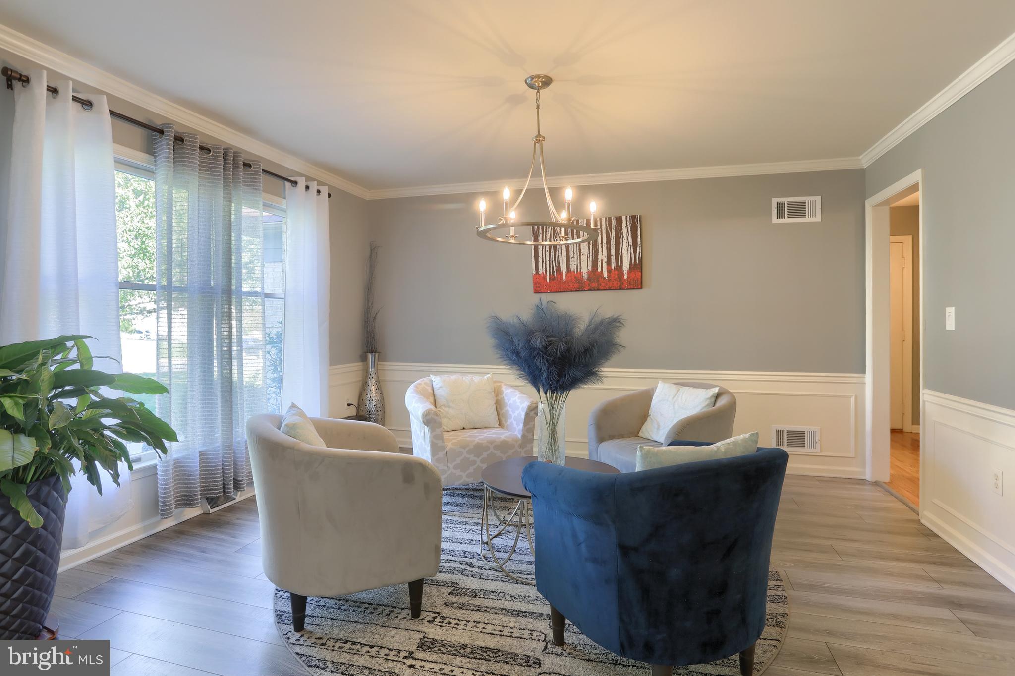 FOREST HILLS - Residential