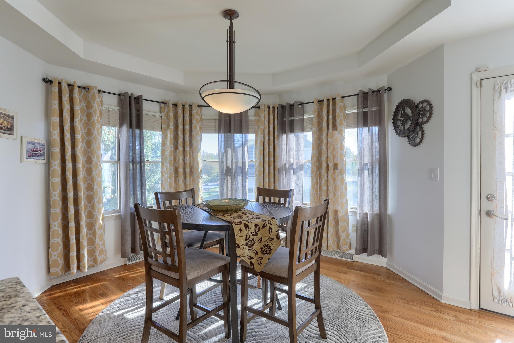 FOREST HILLS - Residential