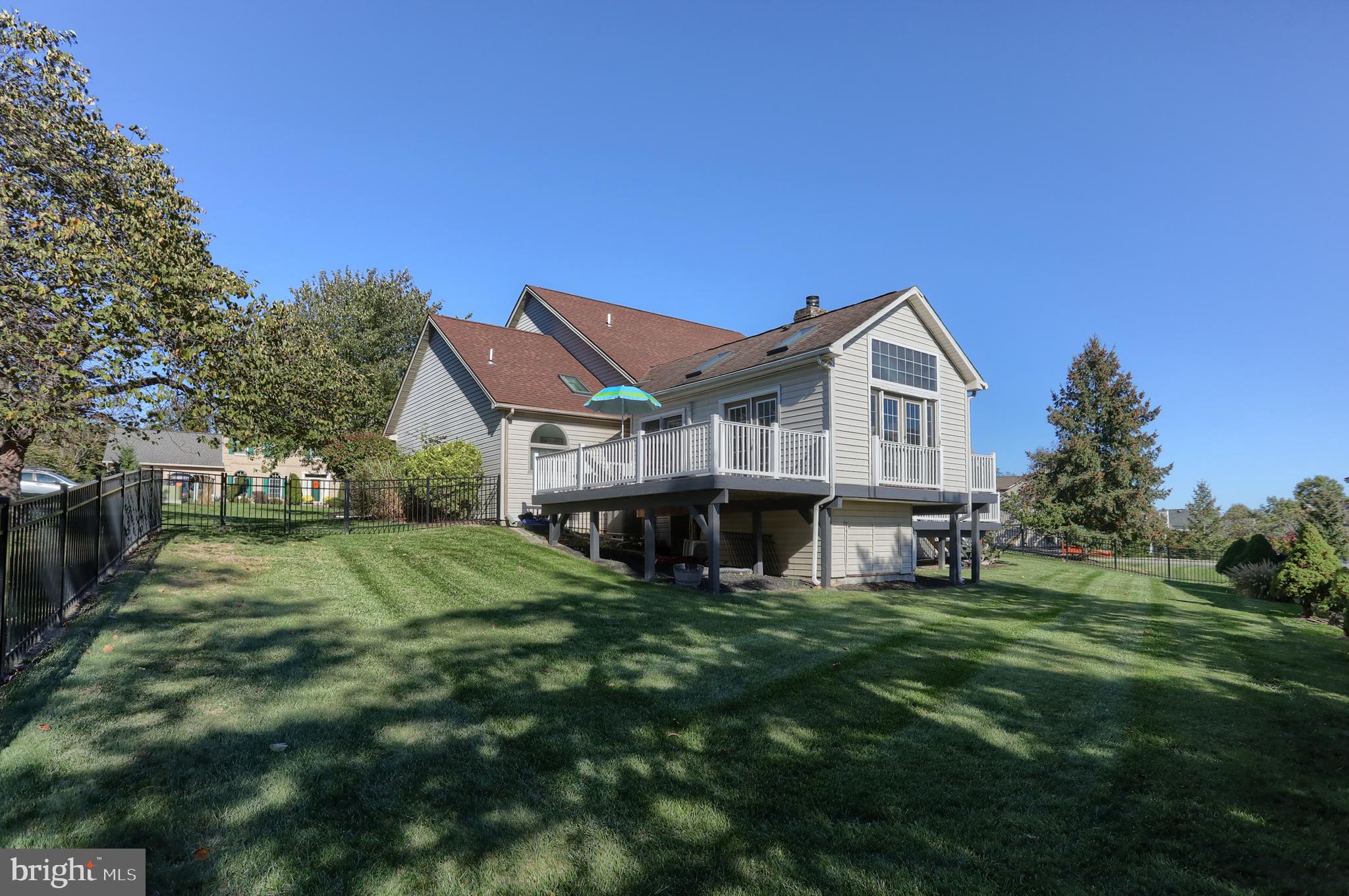 FOREST HILLS - Residential