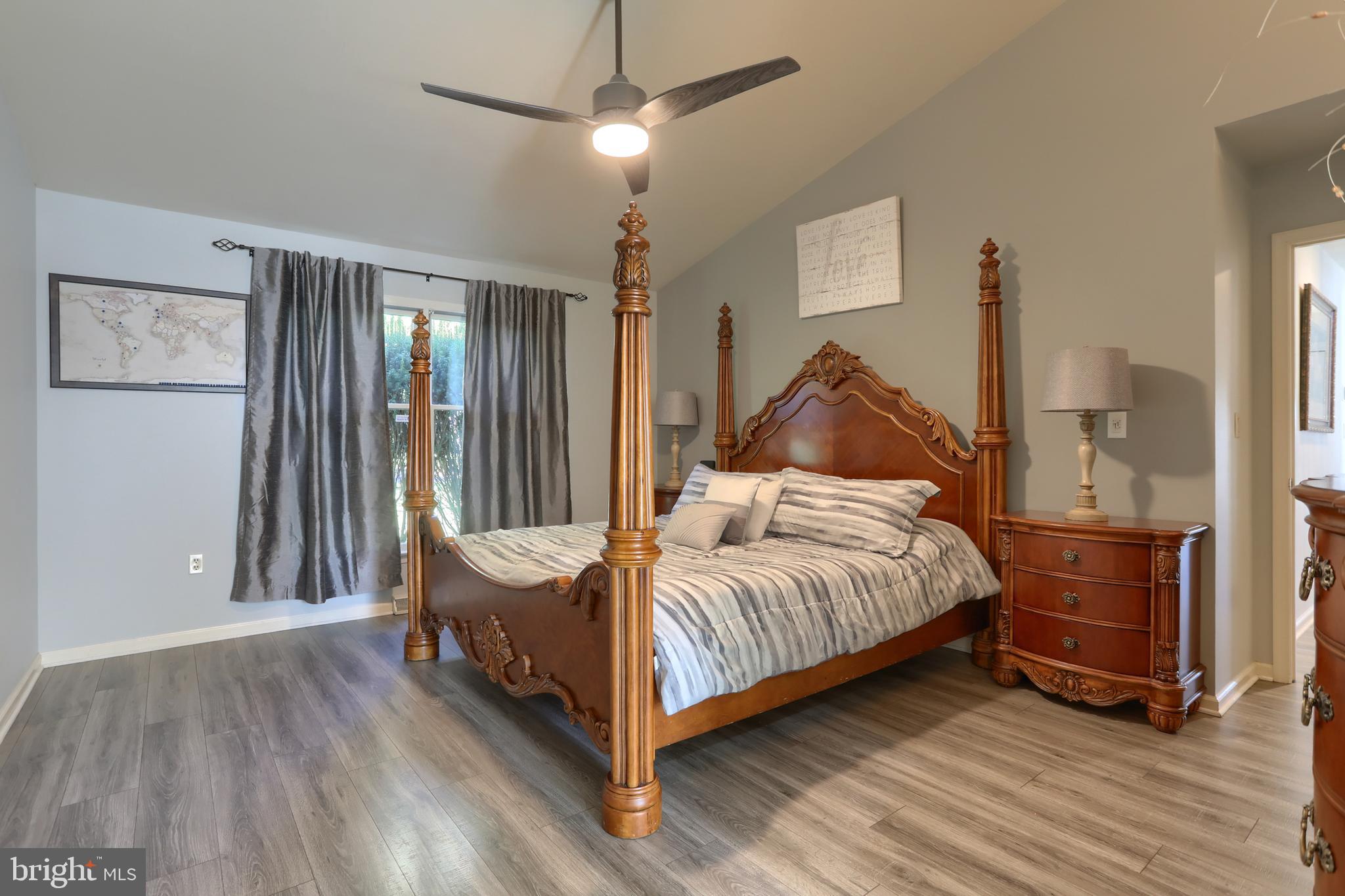 FOREST HILLS - Residential