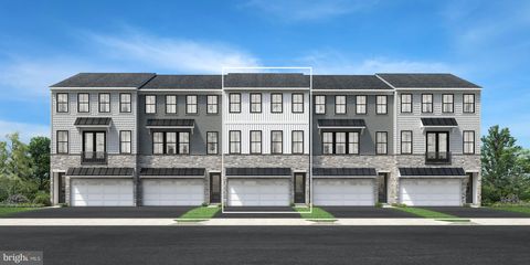Townhouse For Sale - 122 Brianna Court #36<br/> CHALFONT, PA 18914