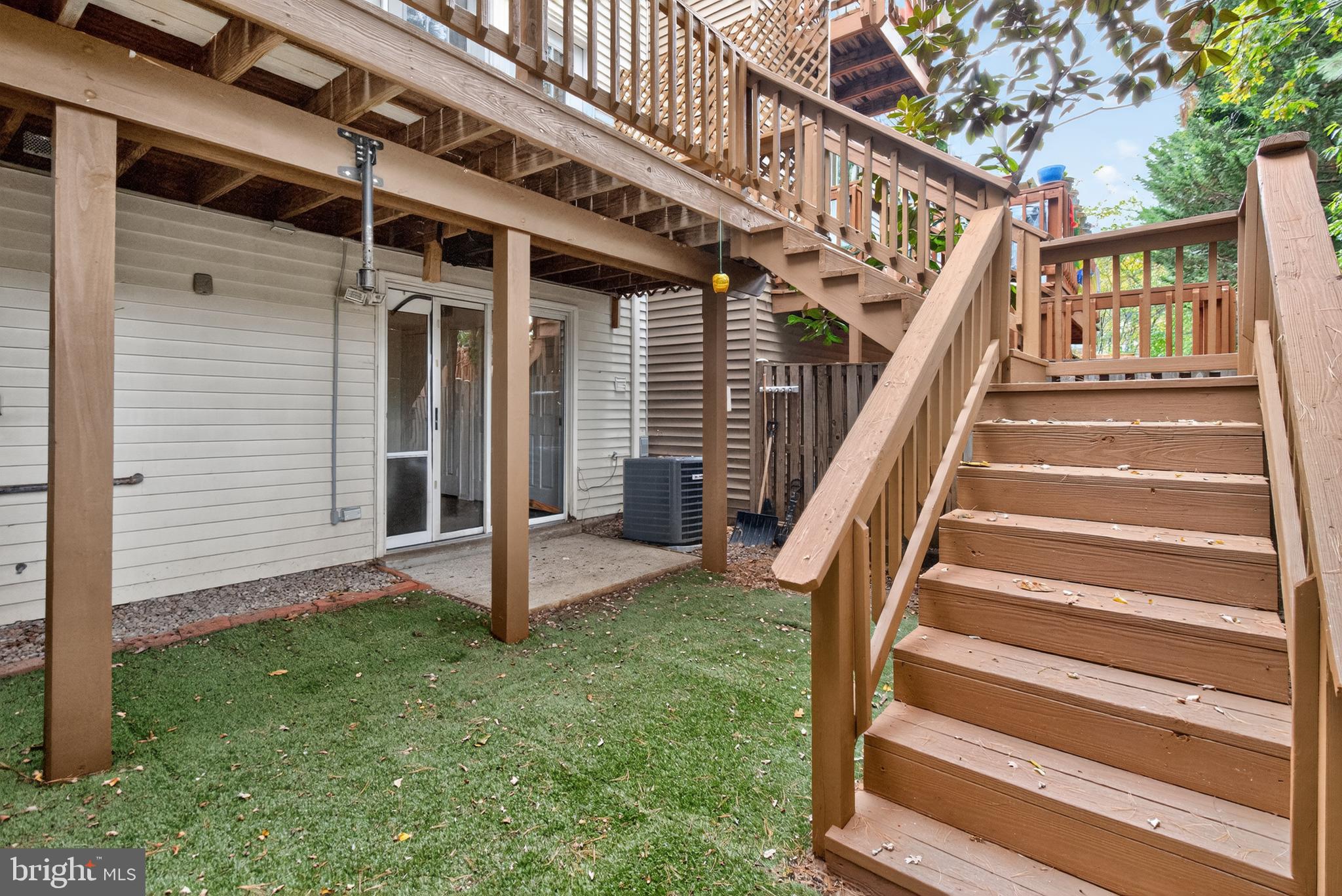 PLAZA GARDENS - Residential