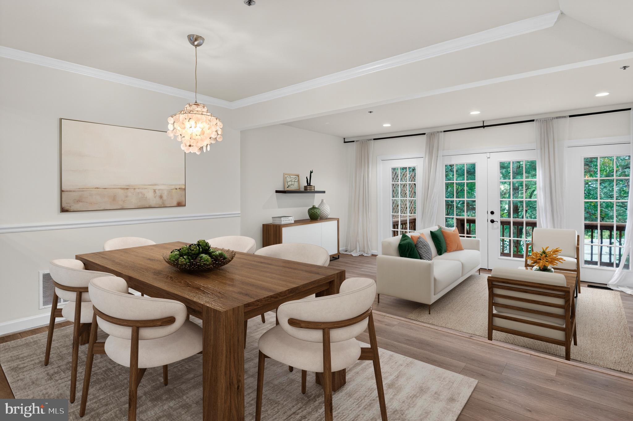 PLAZA GARDENS - Residential