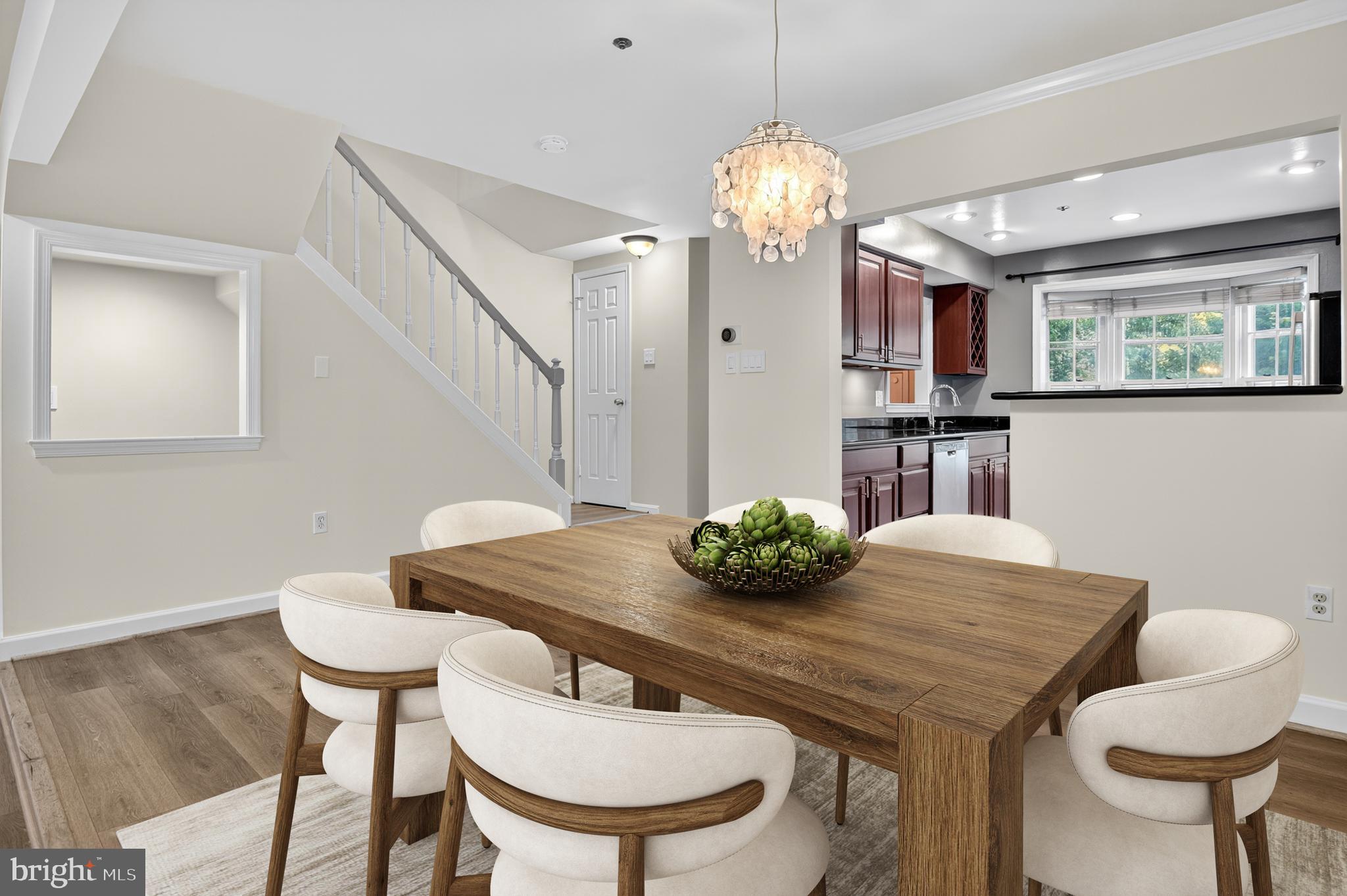 PLAZA GARDENS - Residential