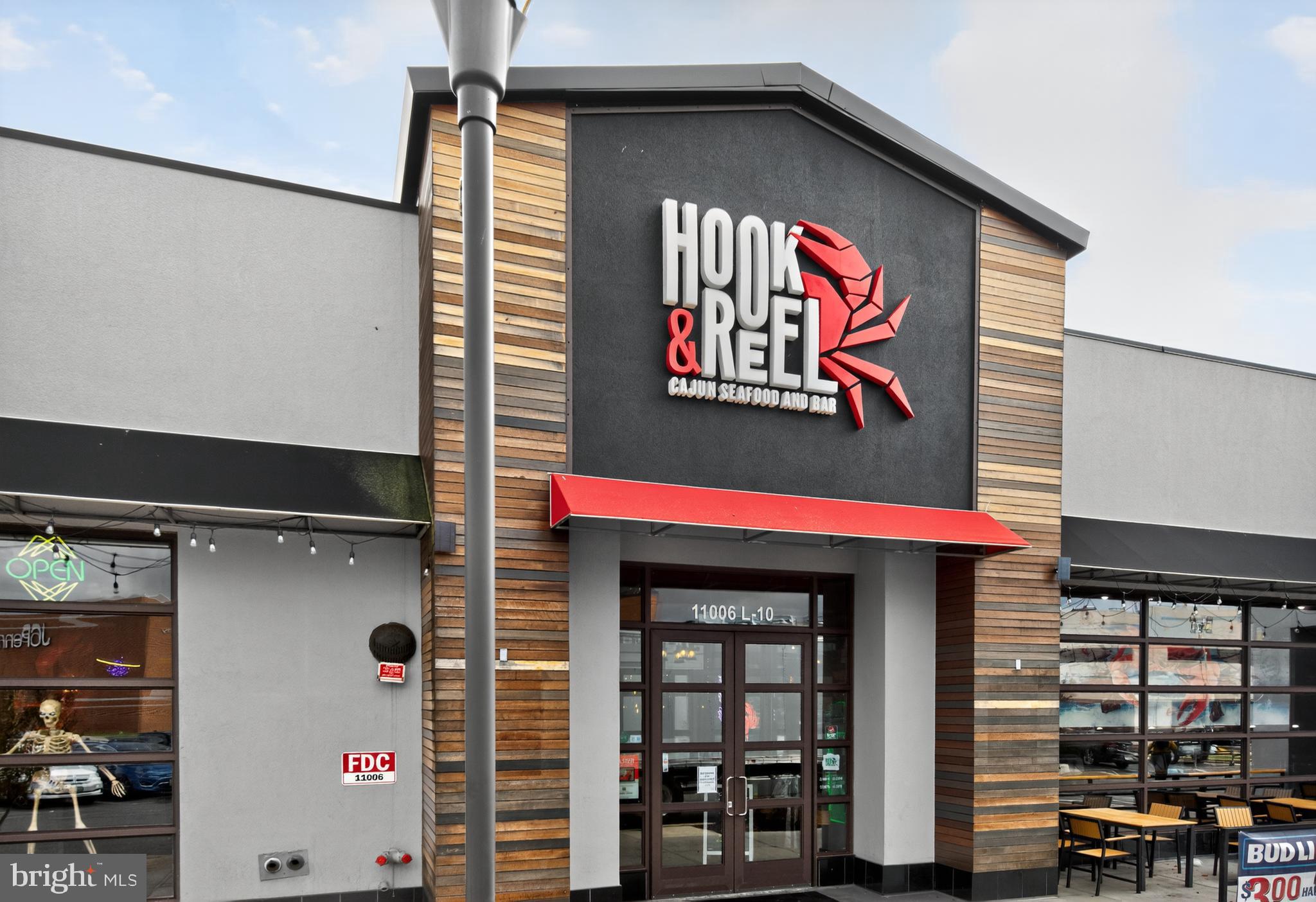 PLAZA GARDENS - Residential