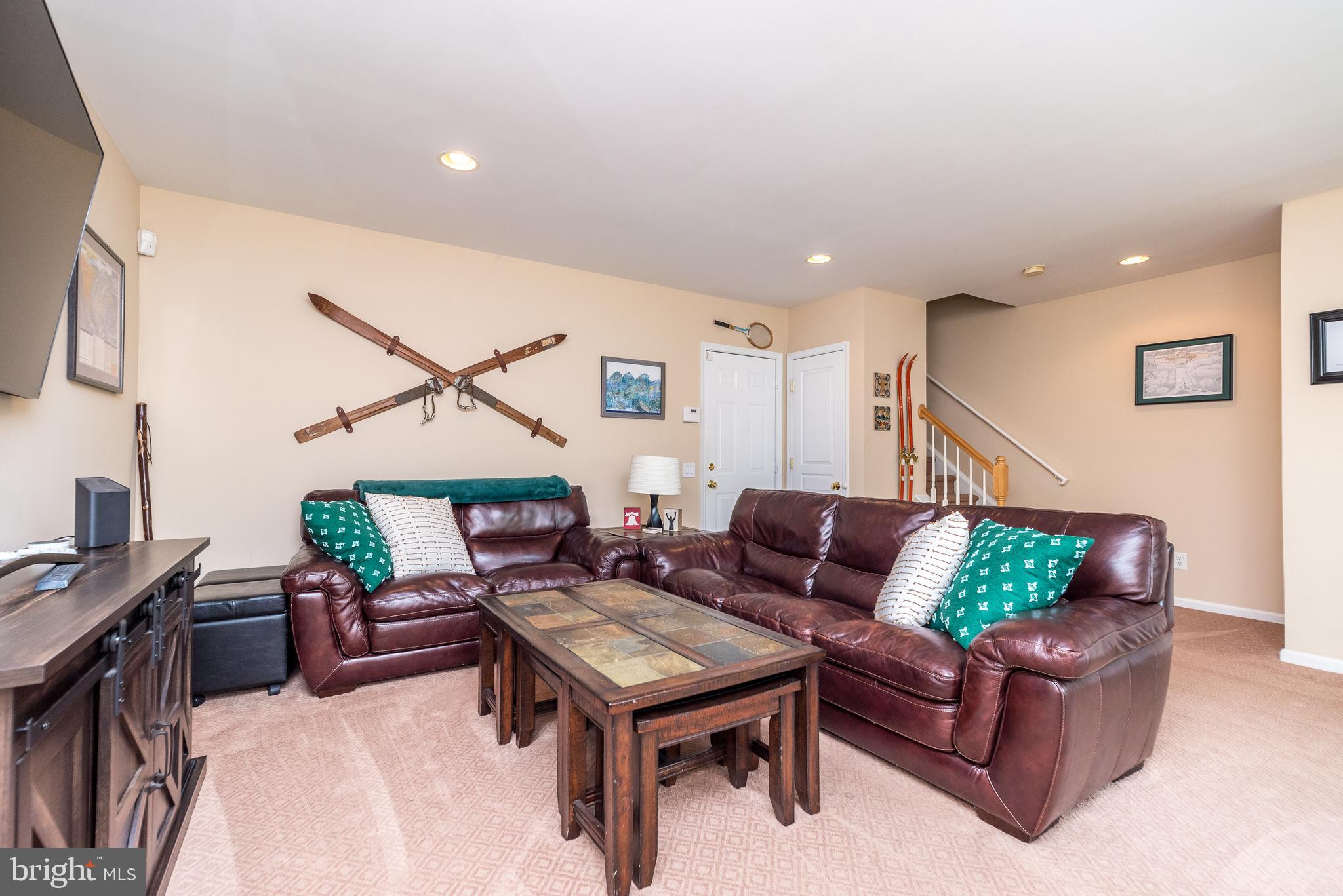 ANDORRA WOODS - Residential