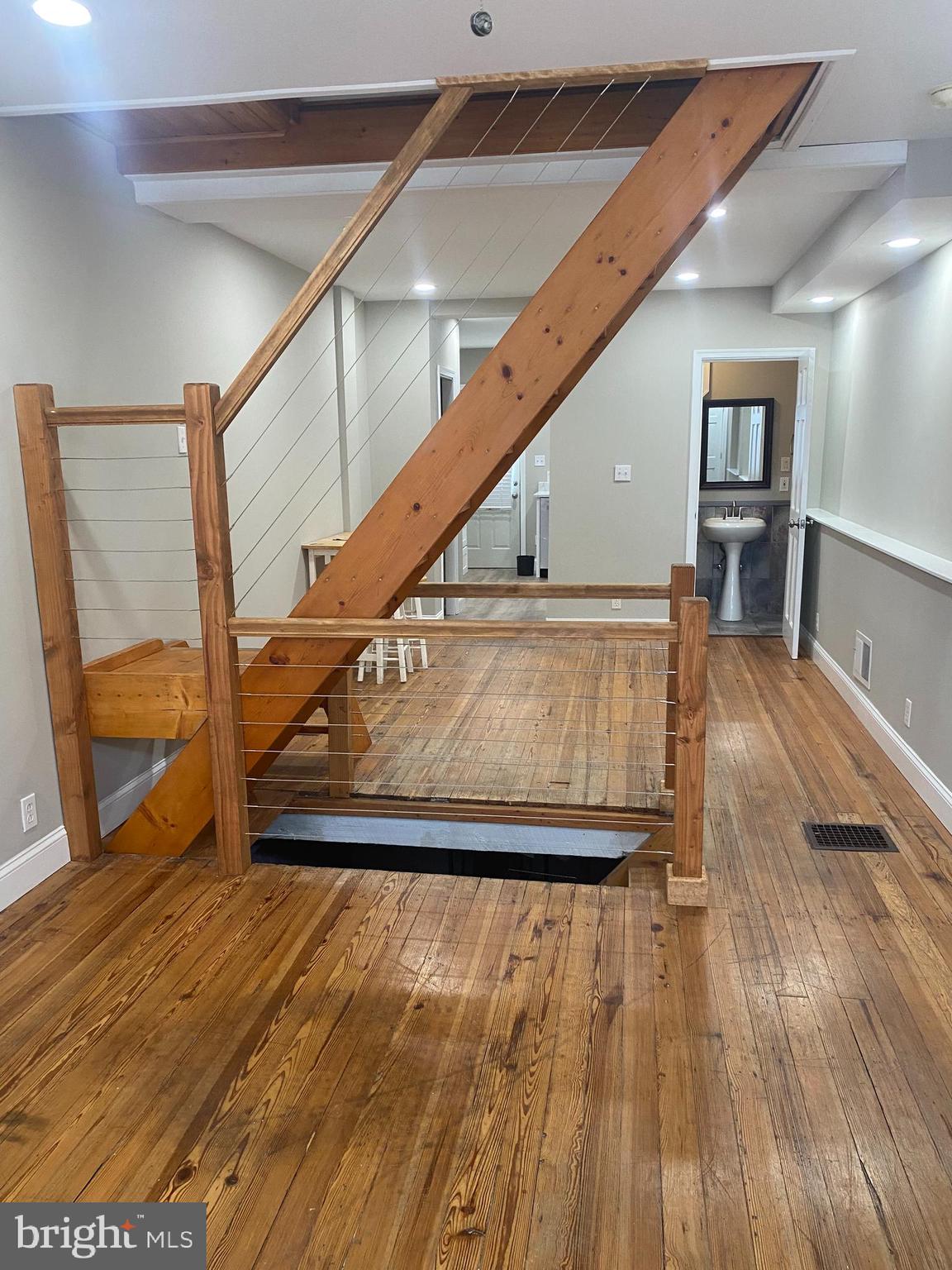 FEDERAL HILL HISTORIC DISTRICT - Residential Lease