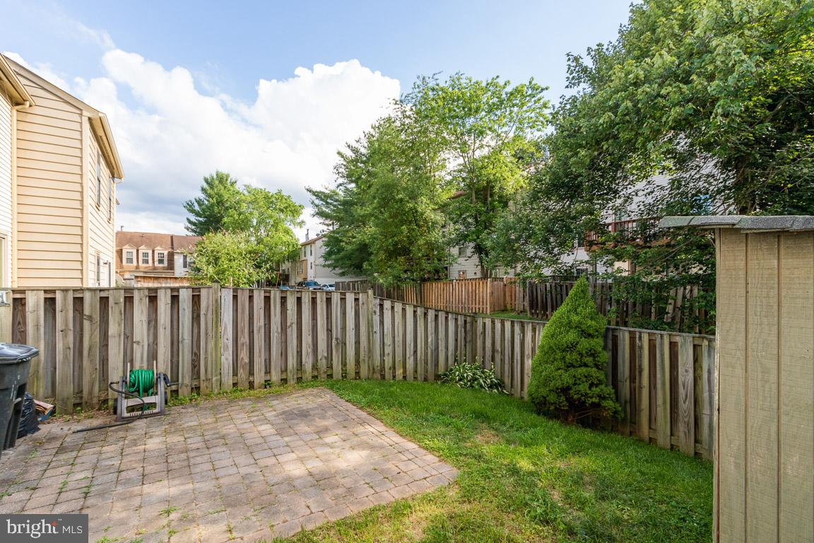 COLONY PARK - Residential