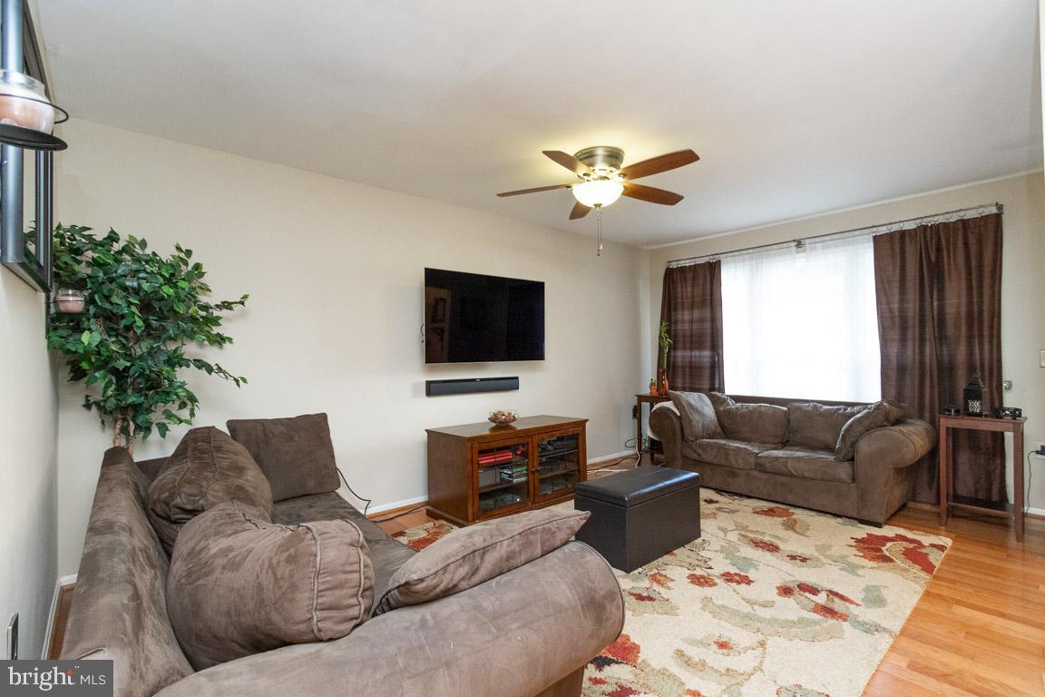 COLONY PARK - Residential