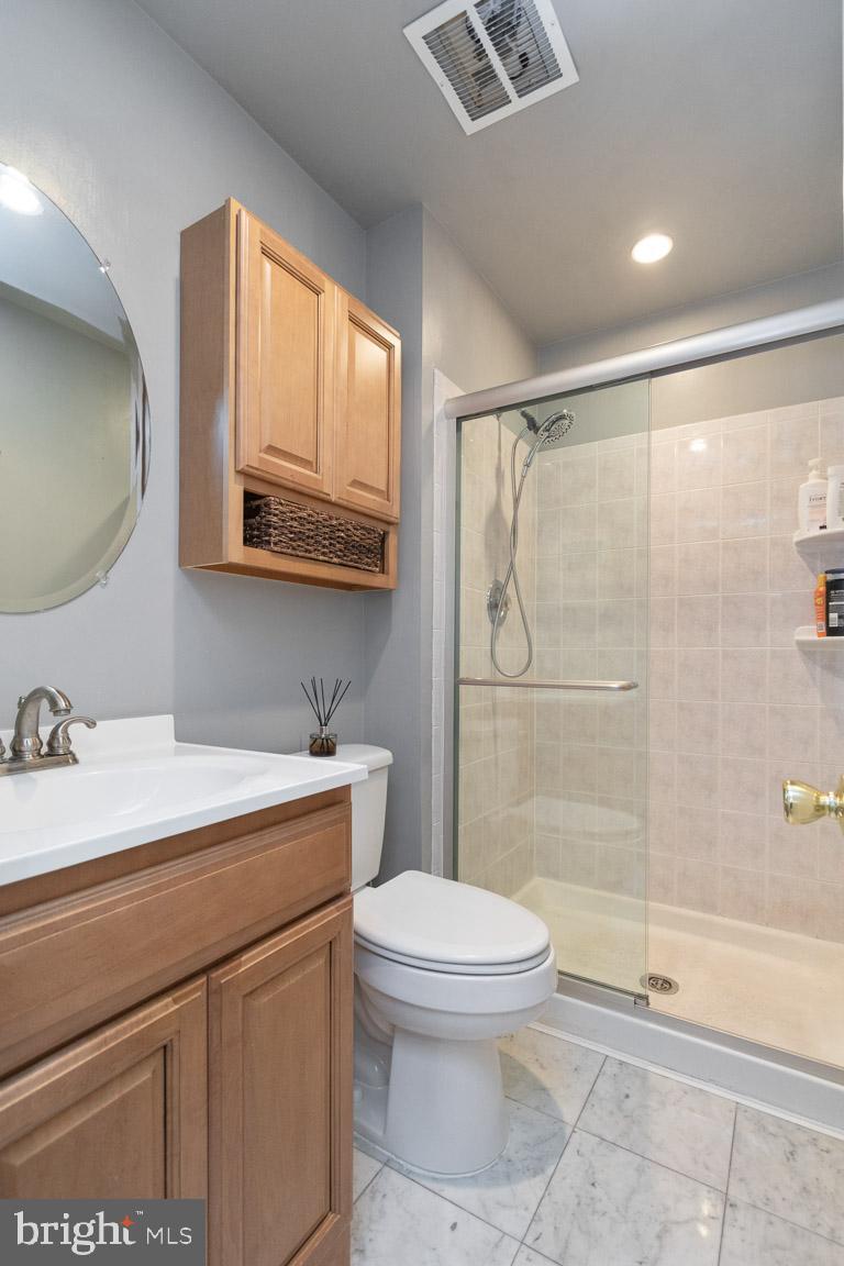 COLONY PARK - Residential