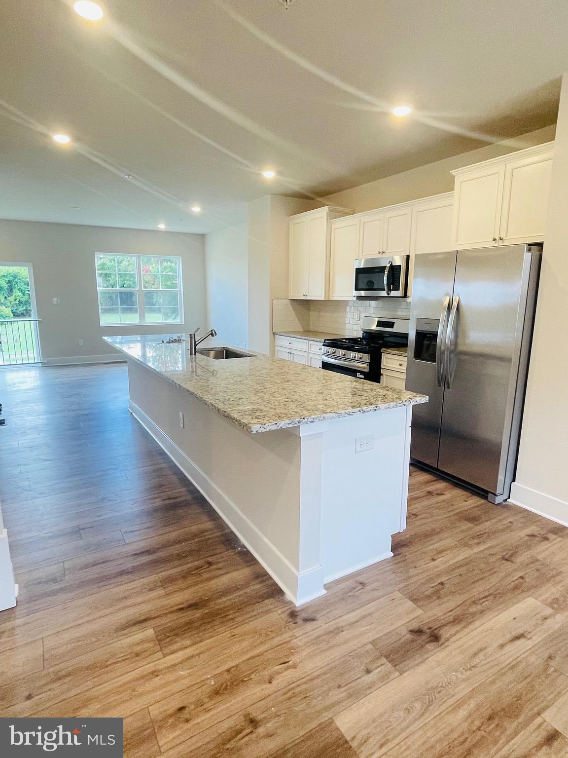 SYCAMORE RIDGE - Residential Lease