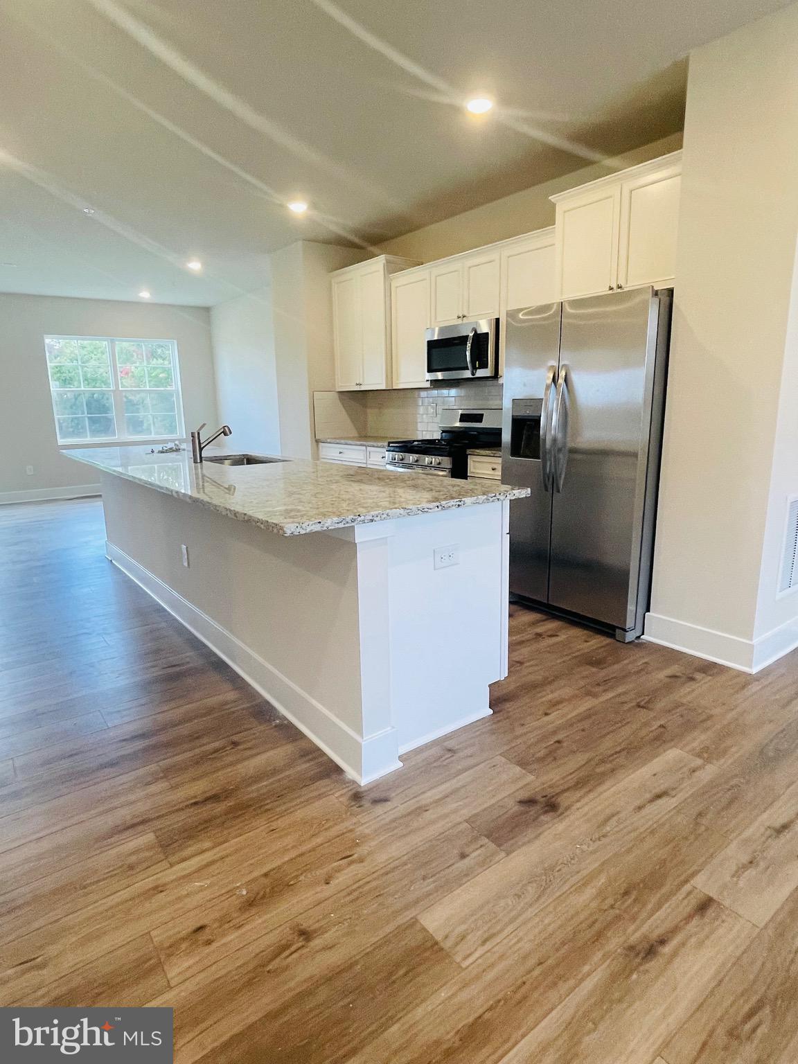 SYCAMORE RIDGE - Residential Lease