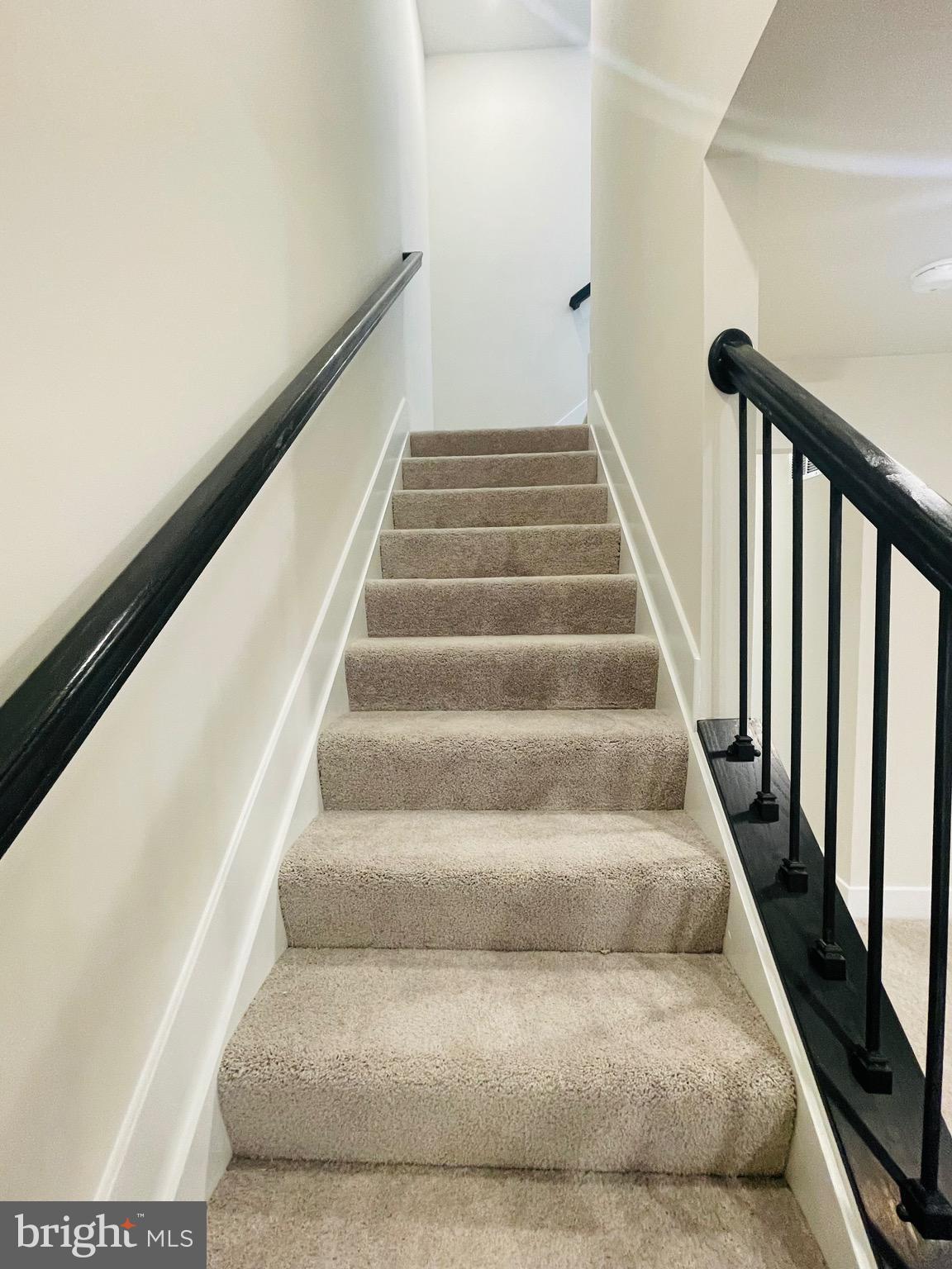 SYCAMORE RIDGE - Residential Lease