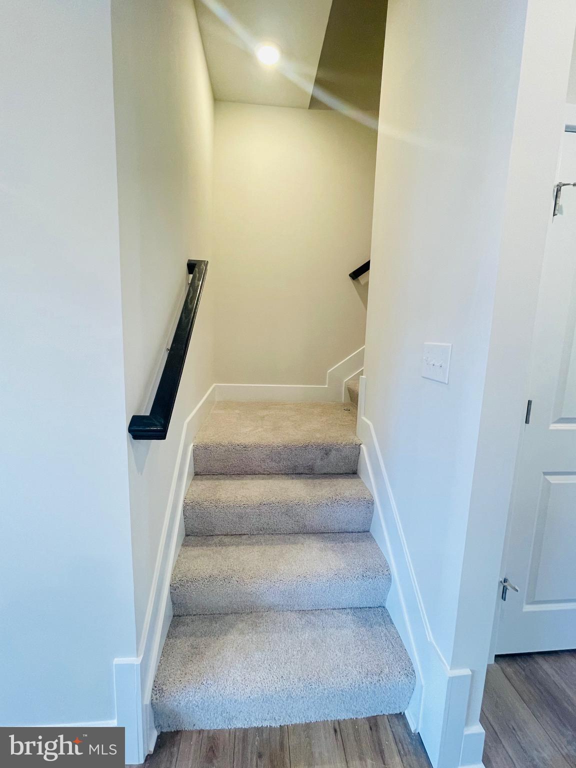 SYCAMORE RIDGE - Residential Lease