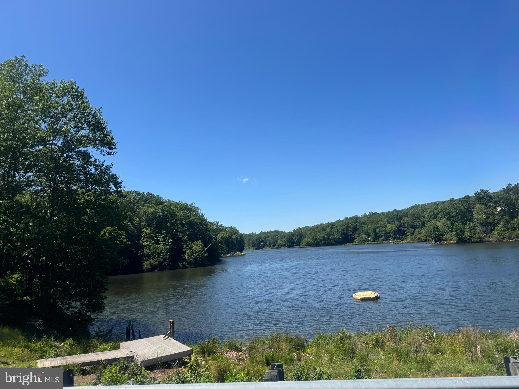 STRATFORD HARBOUR - Residential