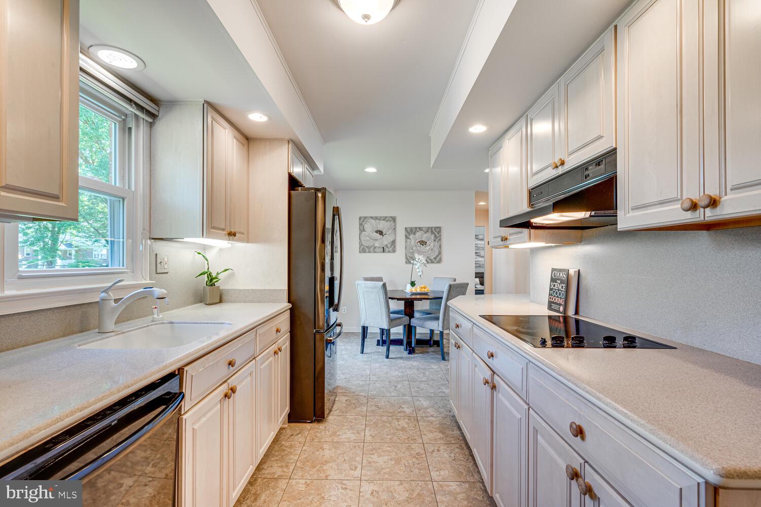 FLOWER VALLEY - Residential