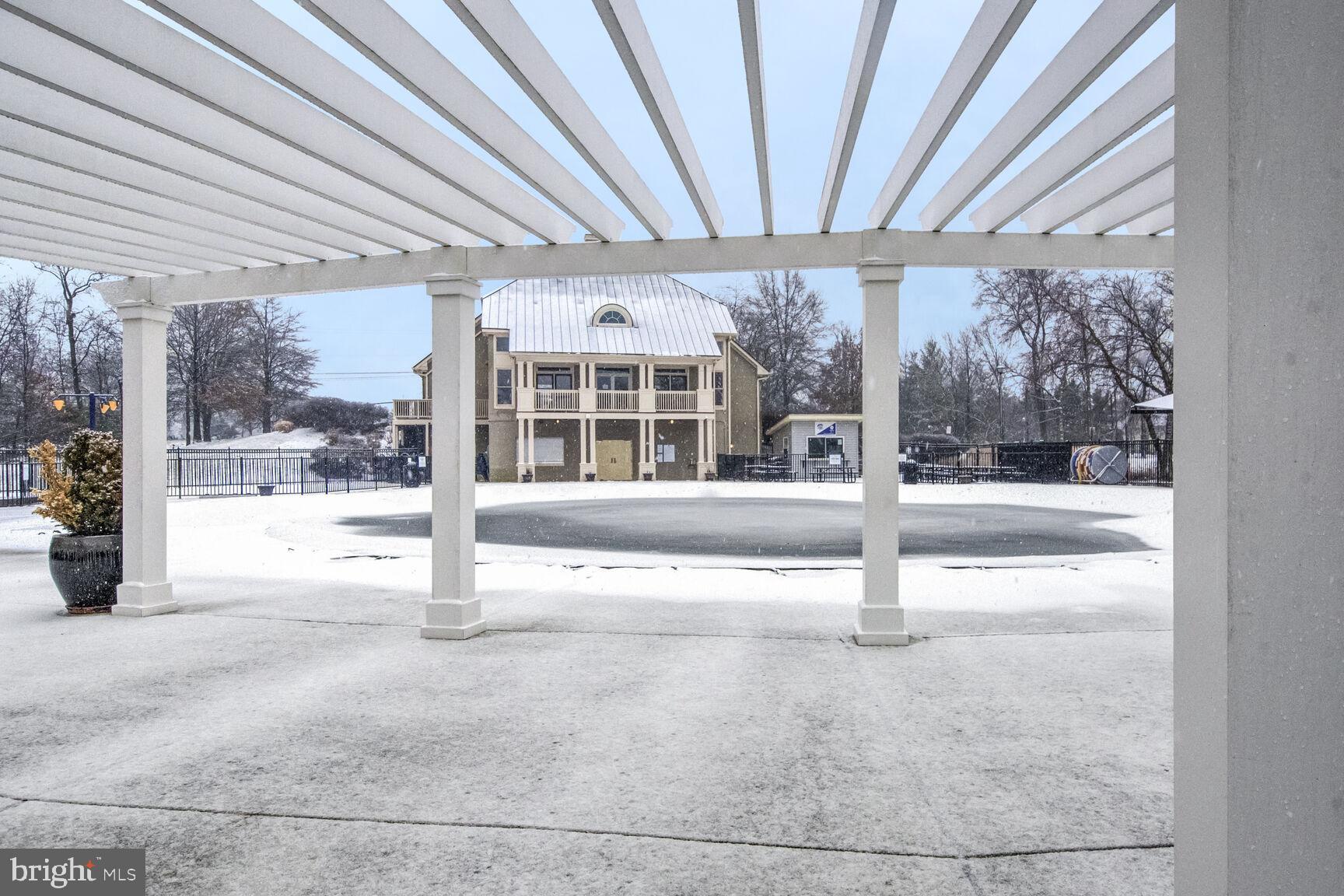 POTOMAC STATION - Residential