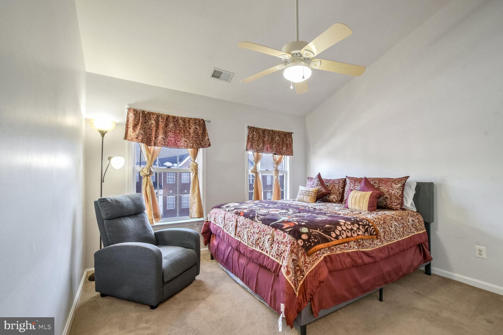 POTOMAC STATION - Residential