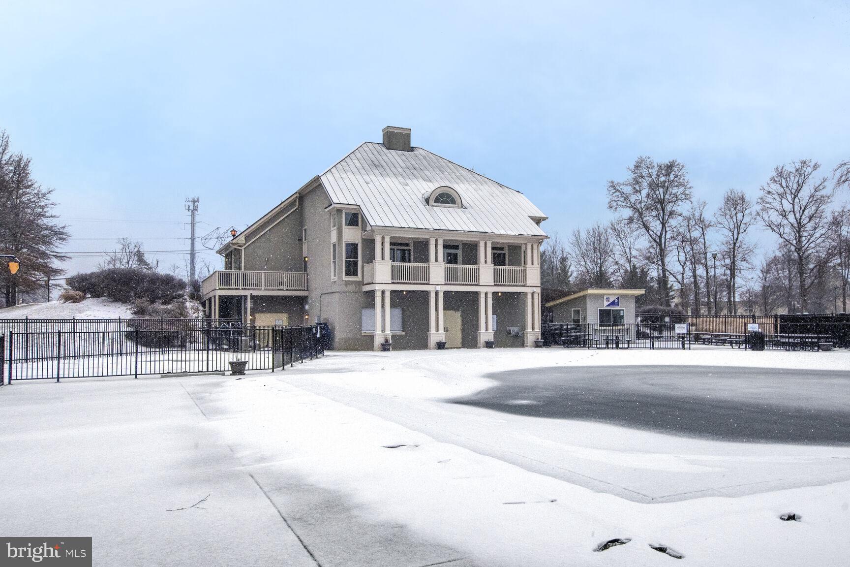 POTOMAC STATION - Residential