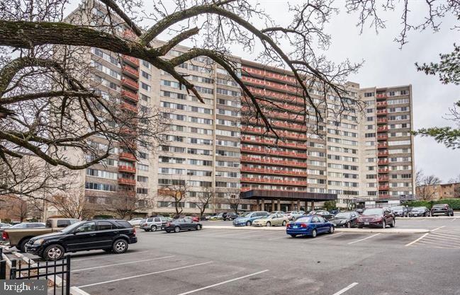 PAVILION ON THE PARK - Residential Lease