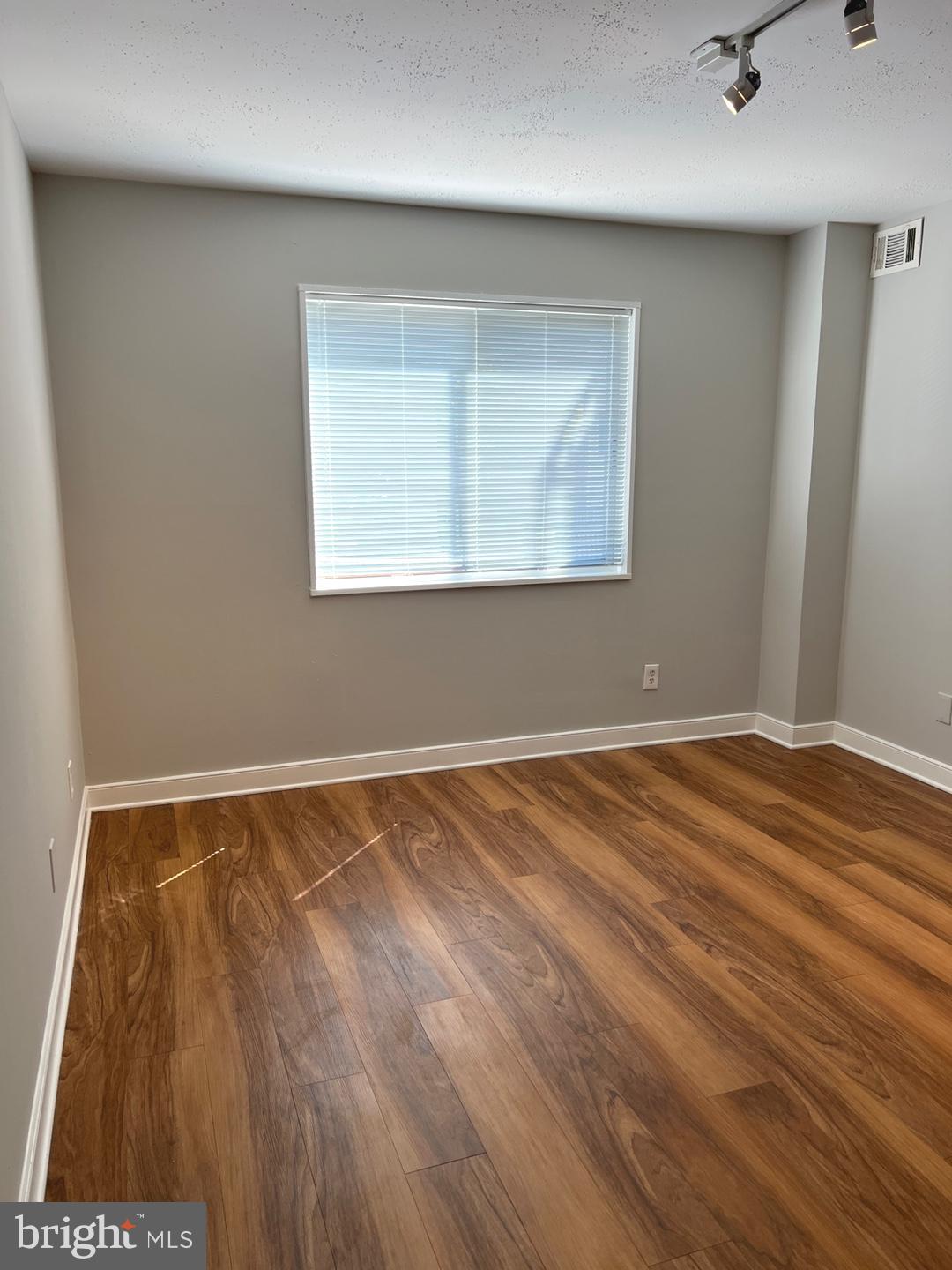 PAVILION ON THE PARK - Residential Lease