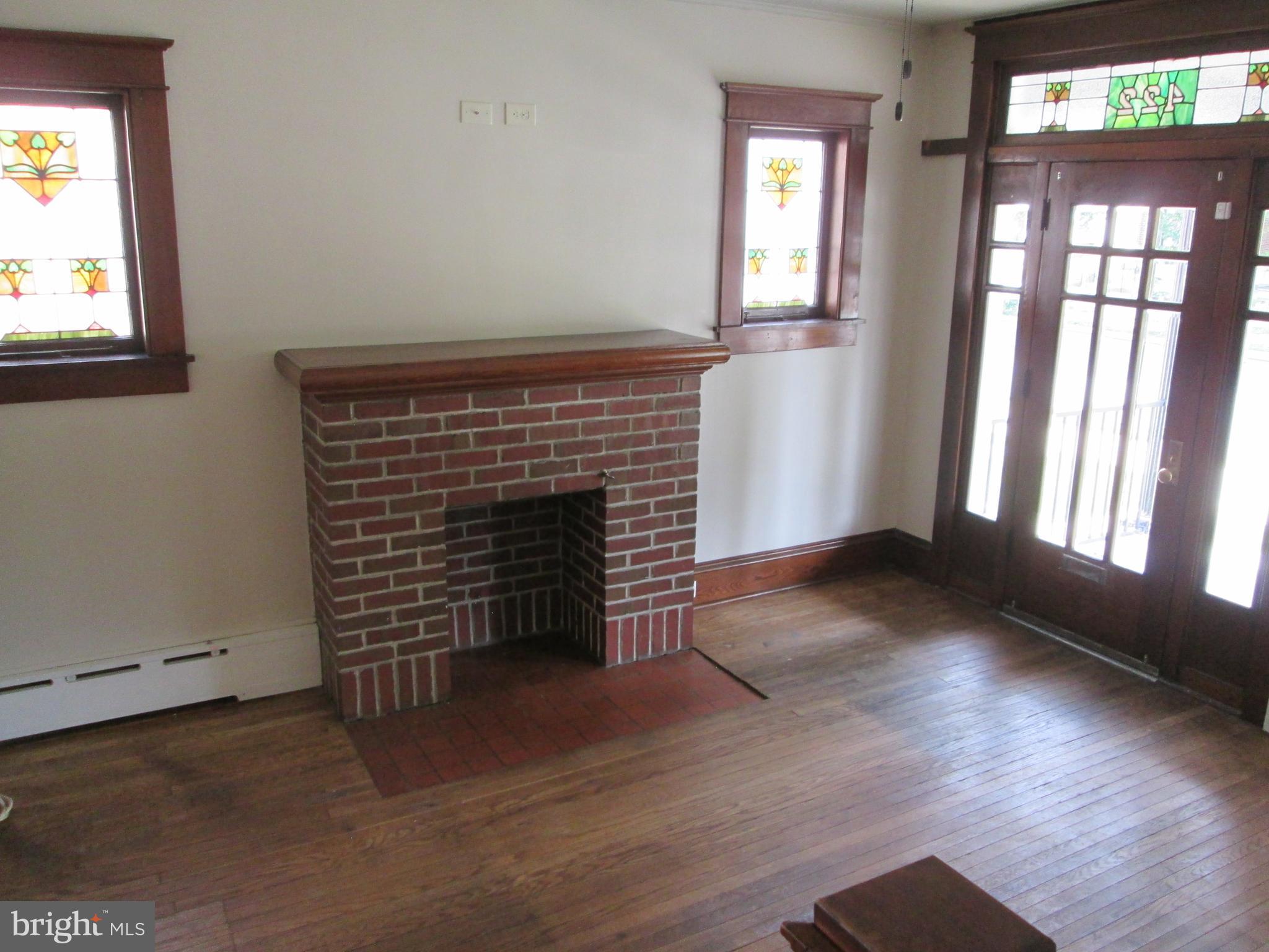 422 E 4TH STREET