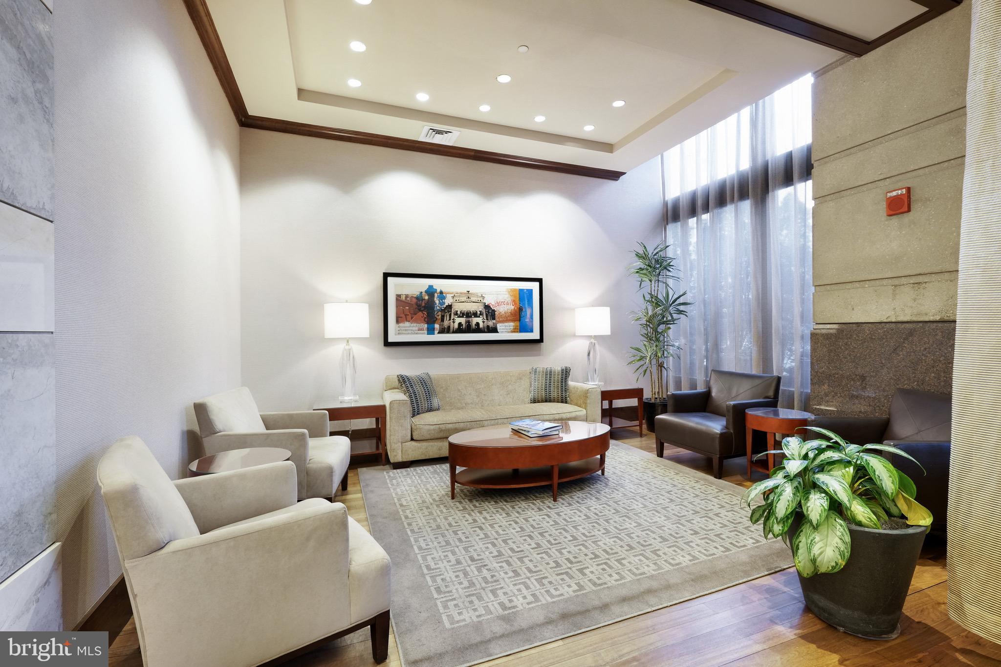 AVENUE OF THE ARTS - Residential