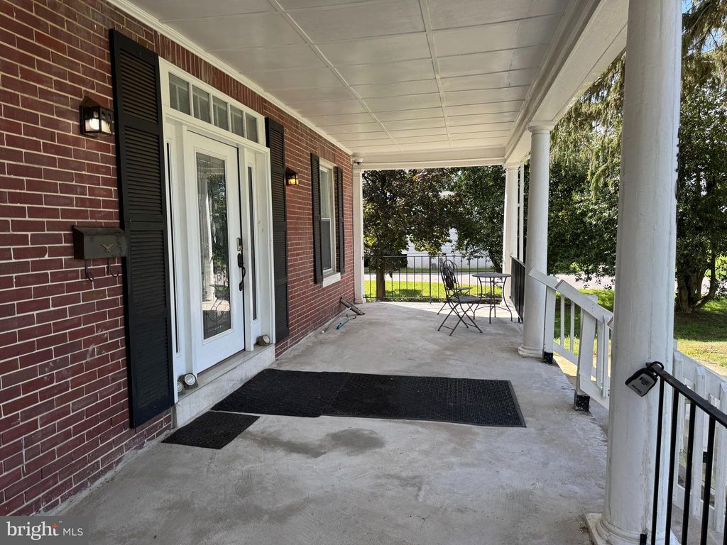 Photo of 5301 Edmondson Avenue, BALTIMORE, MD 21229 (MLS # MDBA2186282)