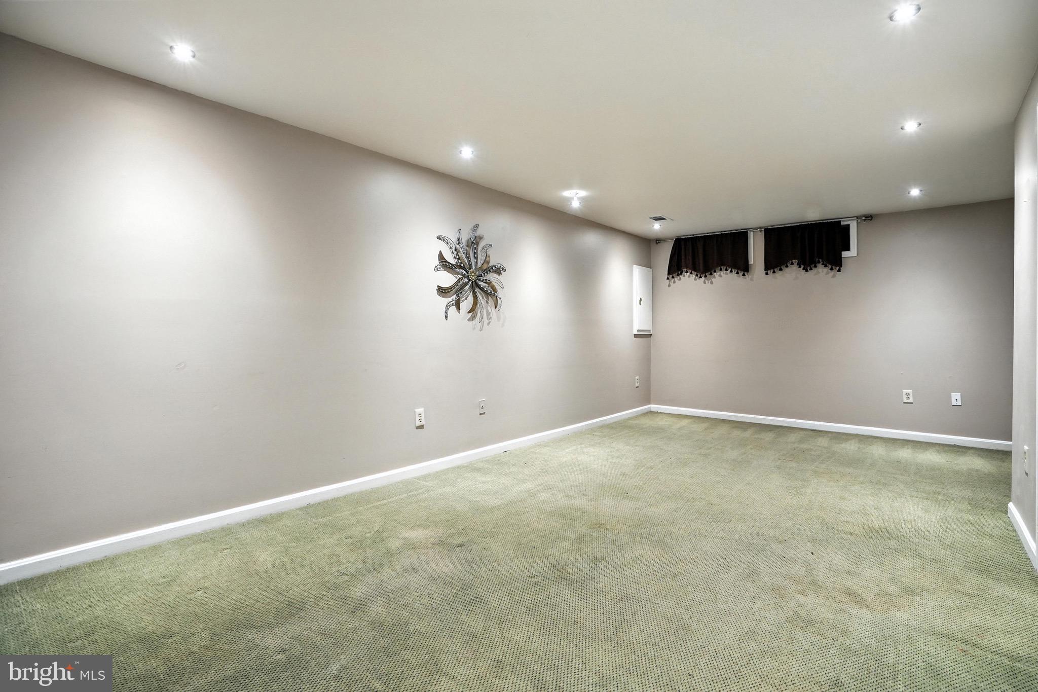 TACKETTS MILL - Residential Lease