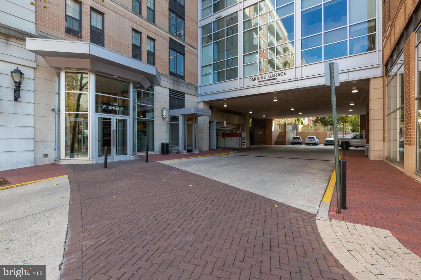 SPECTRUM CONDO - Residential Lease