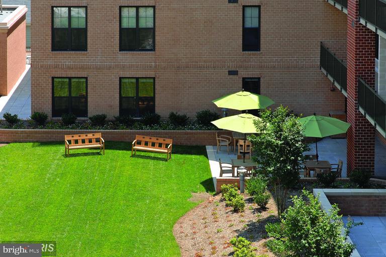 SPECTRUM CONDO - Residential Lease