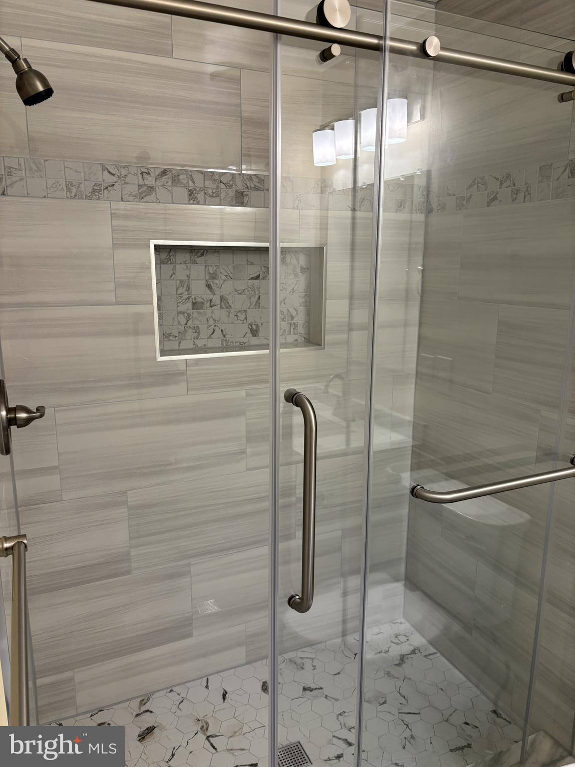 DREXEL WOODS - Residential Lease