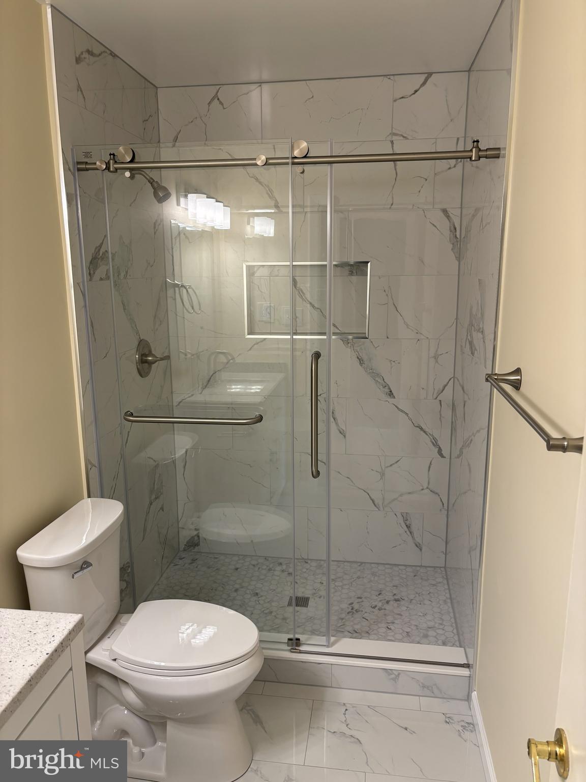 DREXEL WOODS - Residential Lease