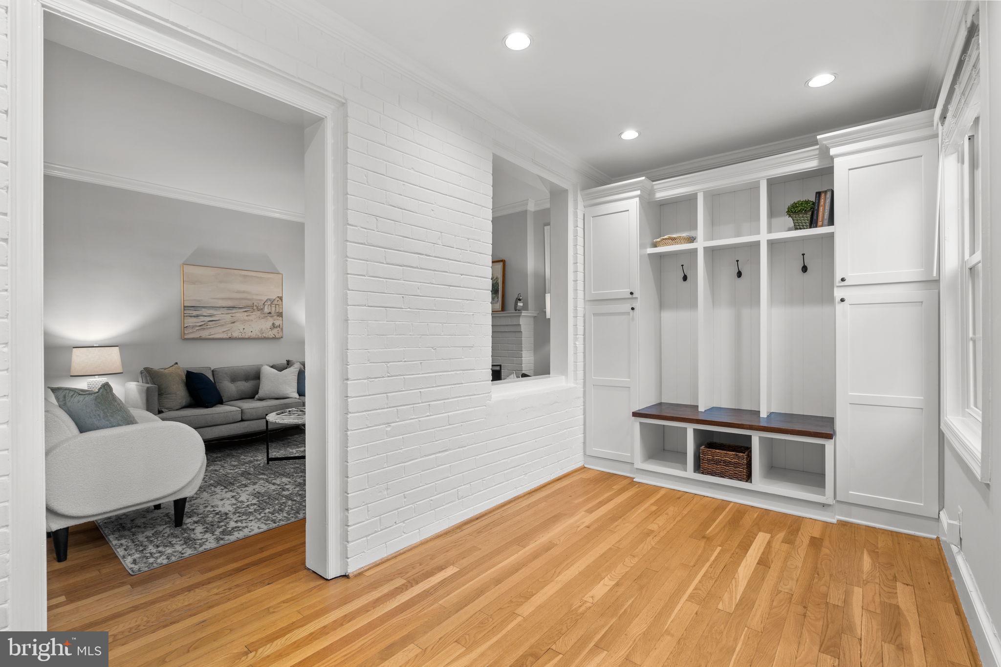 HUNTINGTON TERRACE - Residential