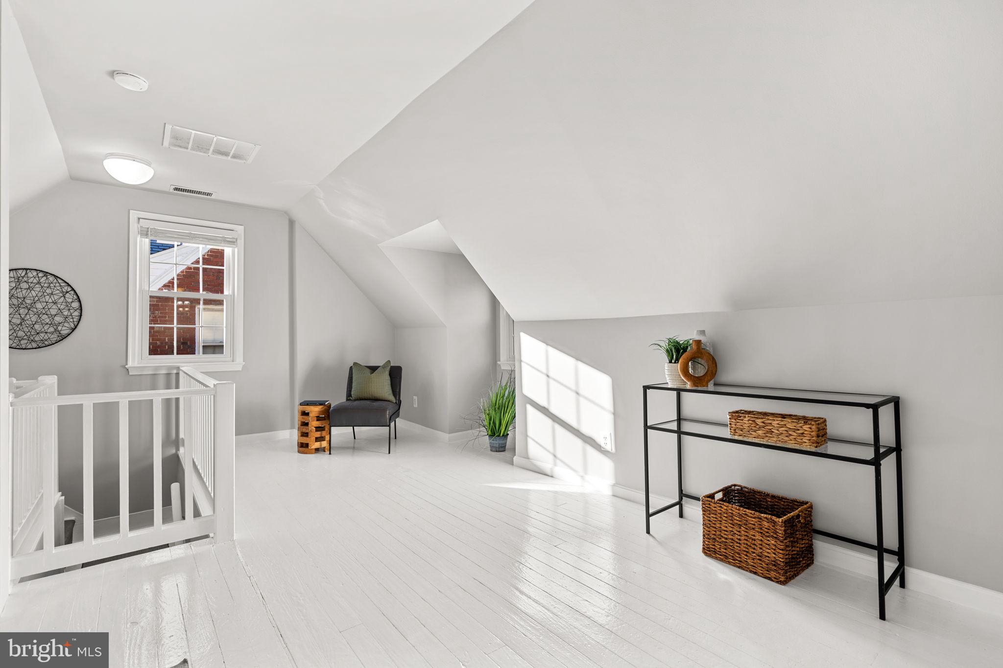 HUNTINGTON TERRACE - Residential